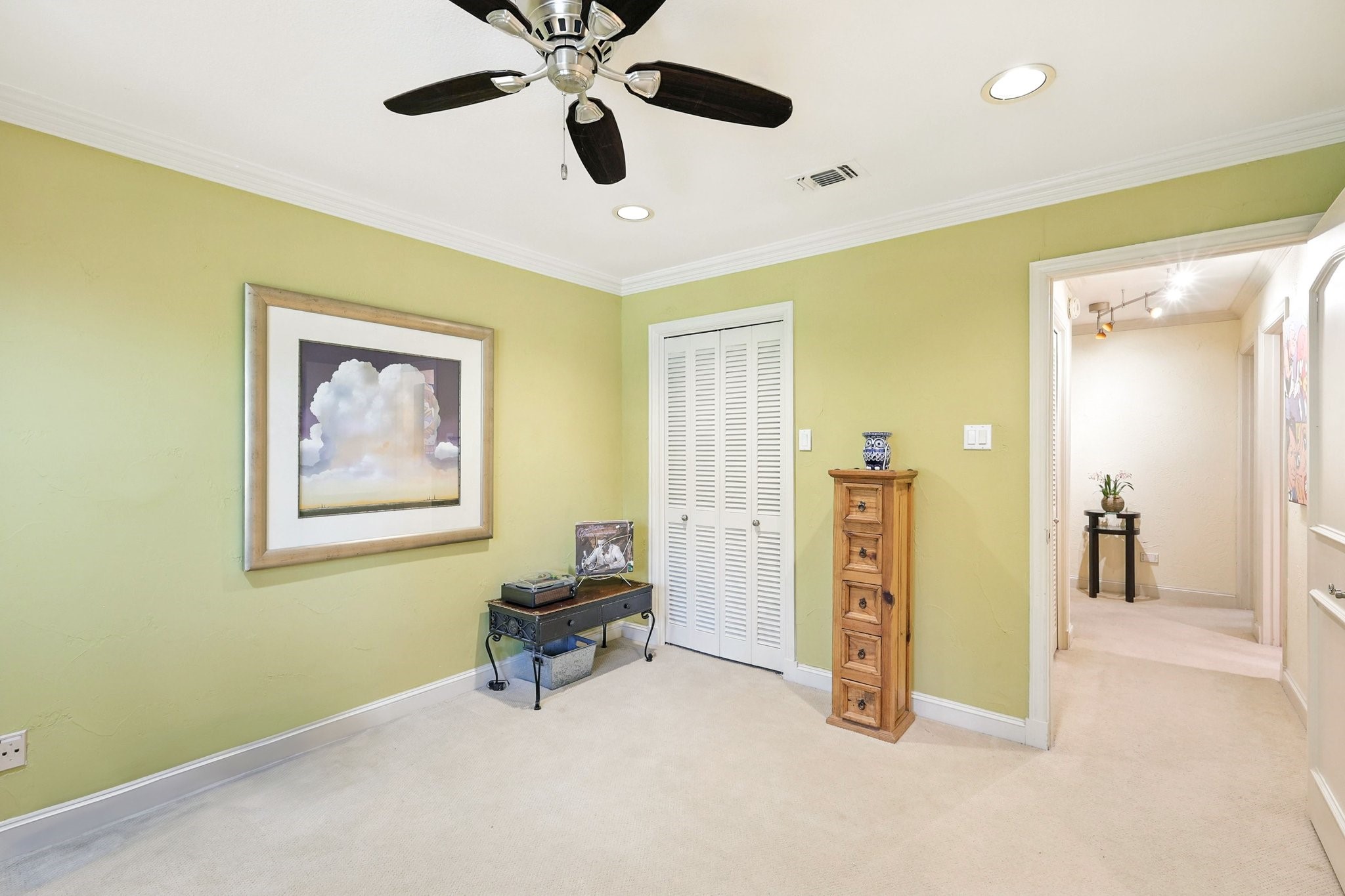 5902 Chimney Wood Circle
