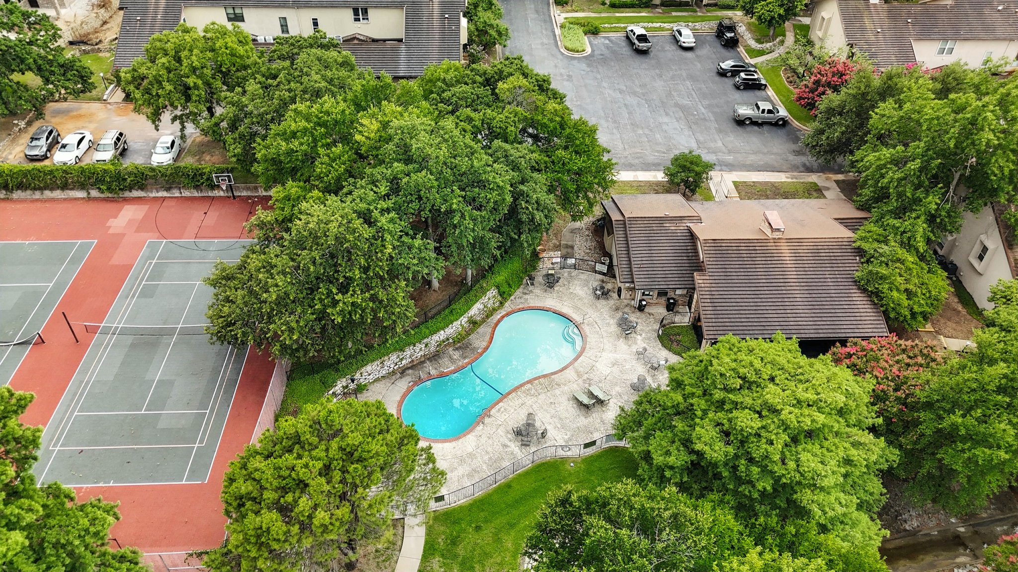 5902 Chimney Wood Circle