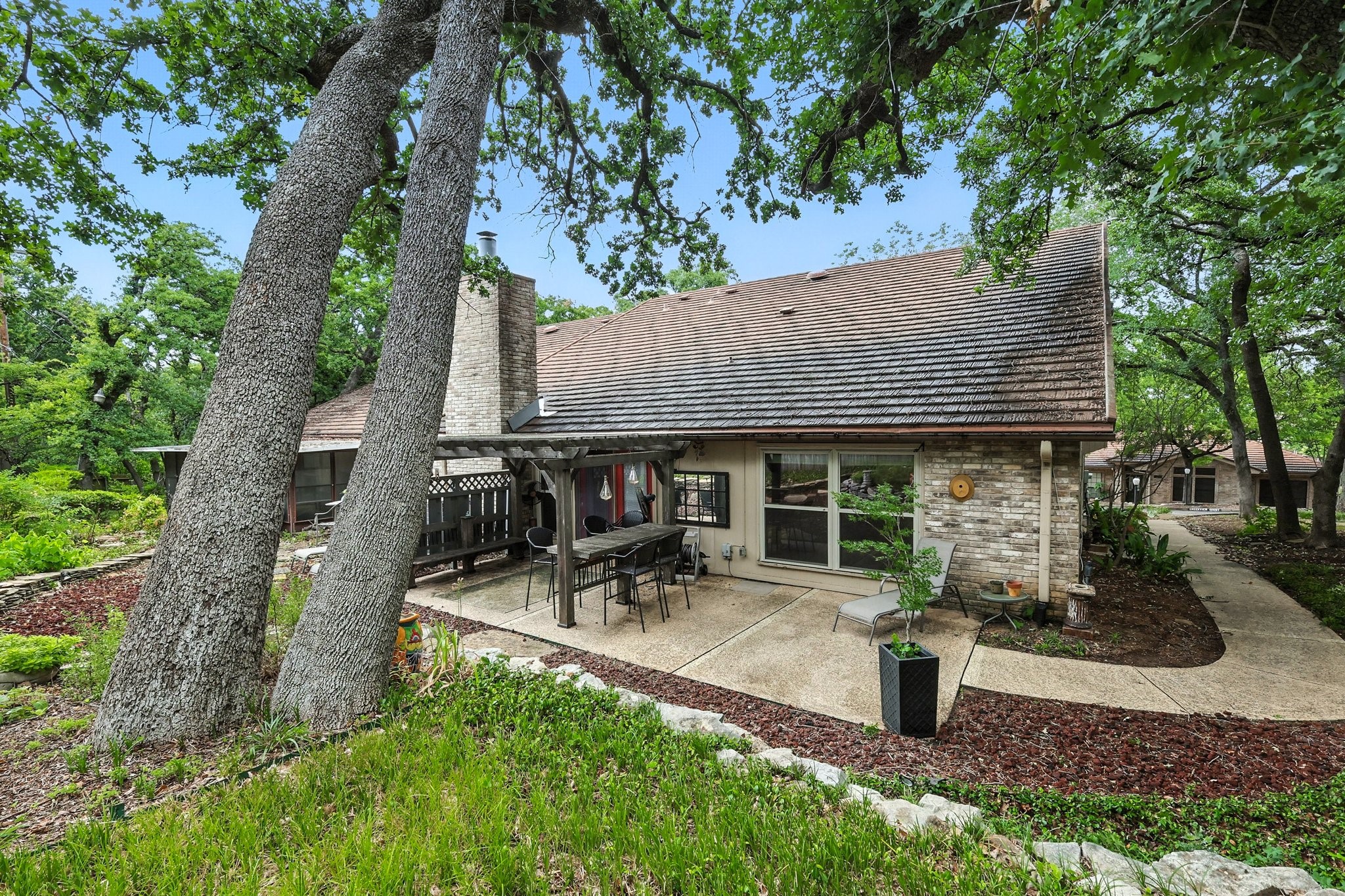 5902 Chimney Wood Circle