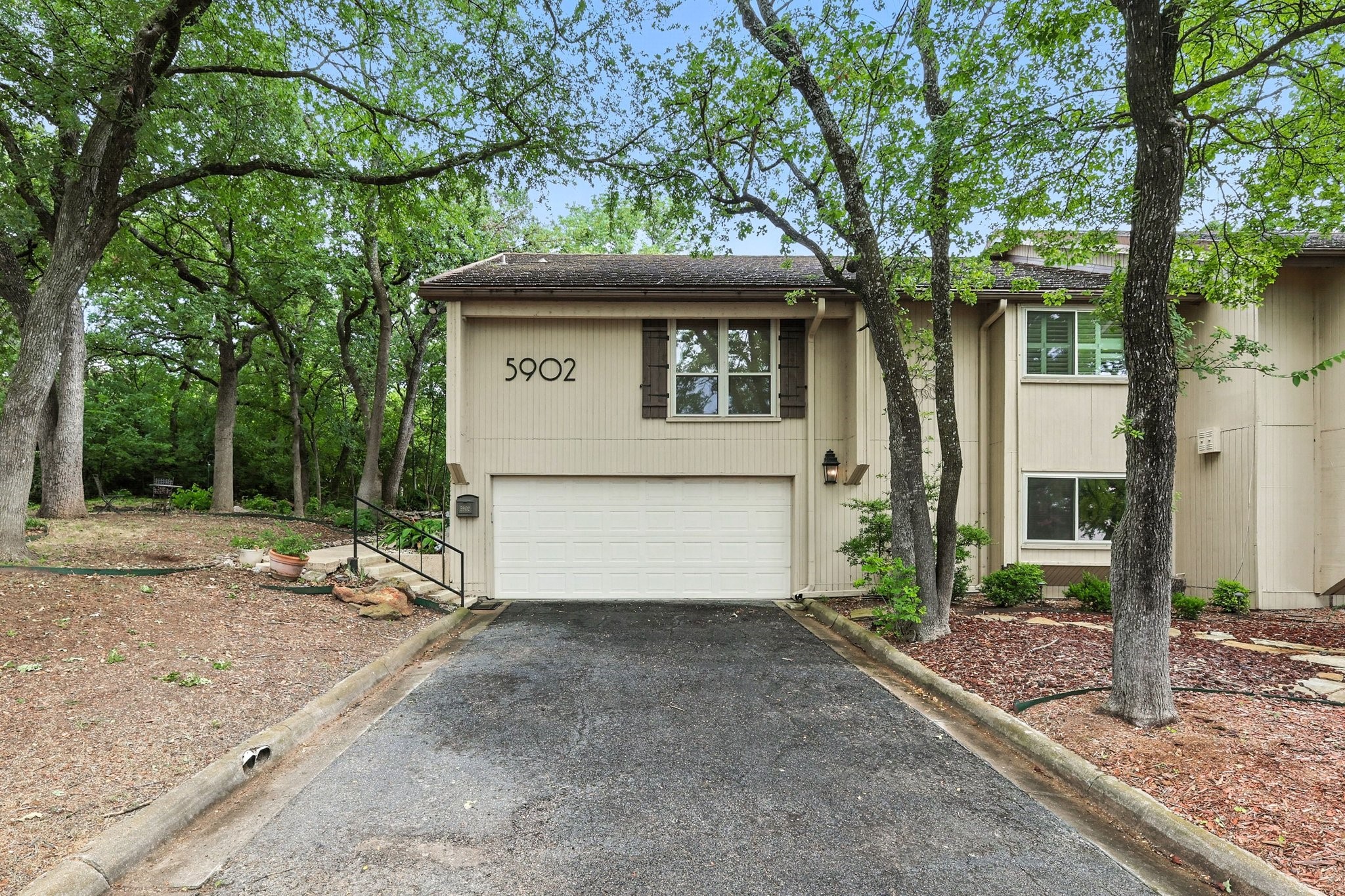 5902 Chimney Wood Circle