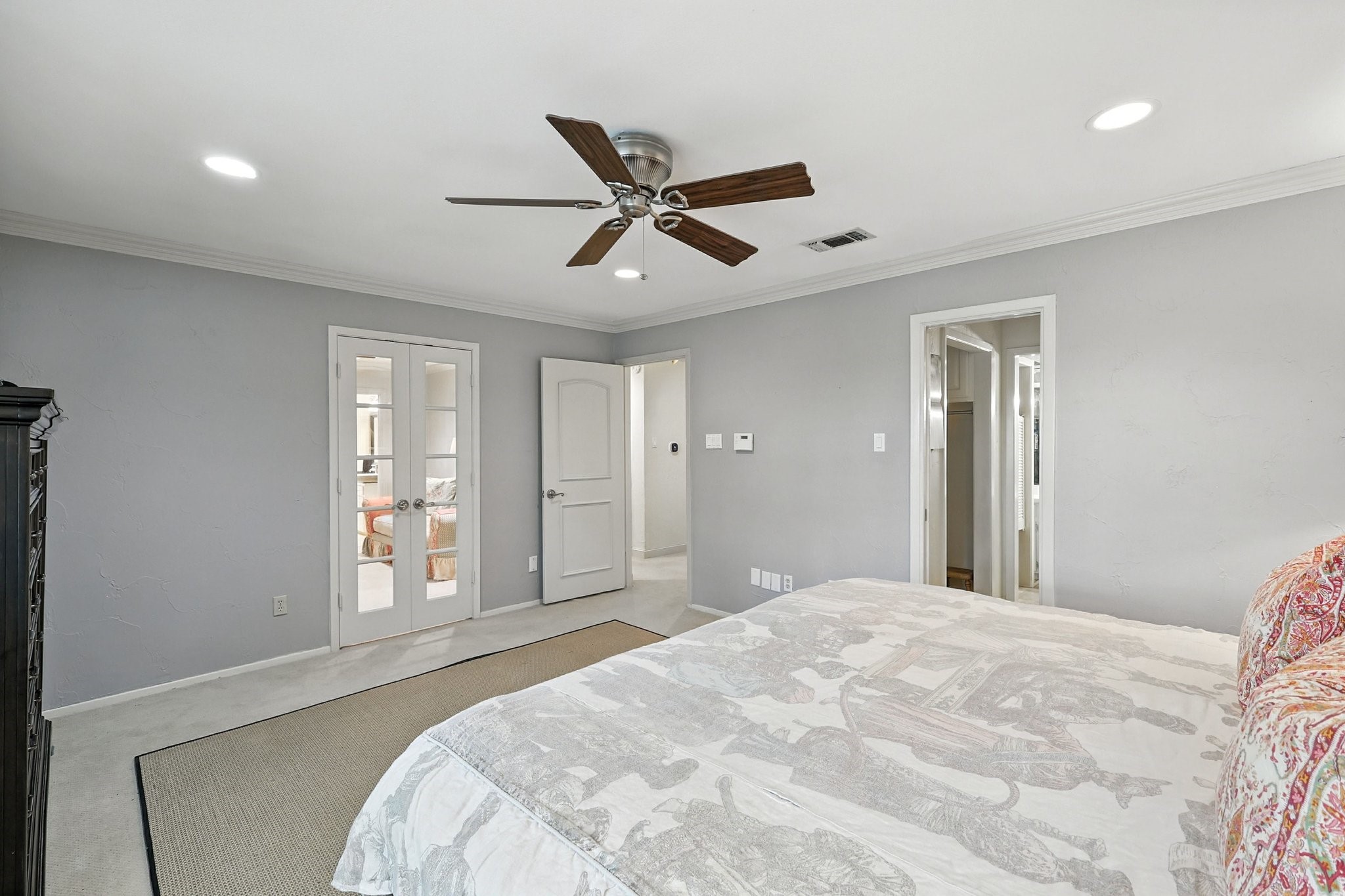 5902 Chimney Wood Circle