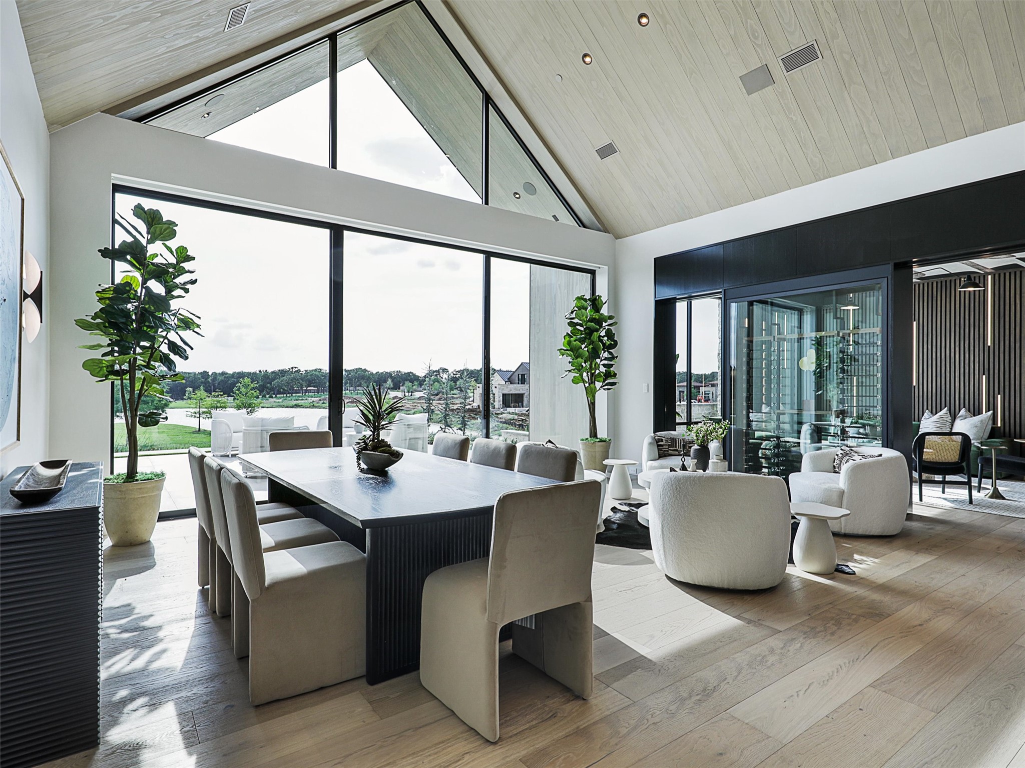 2645 Magnolia Circle