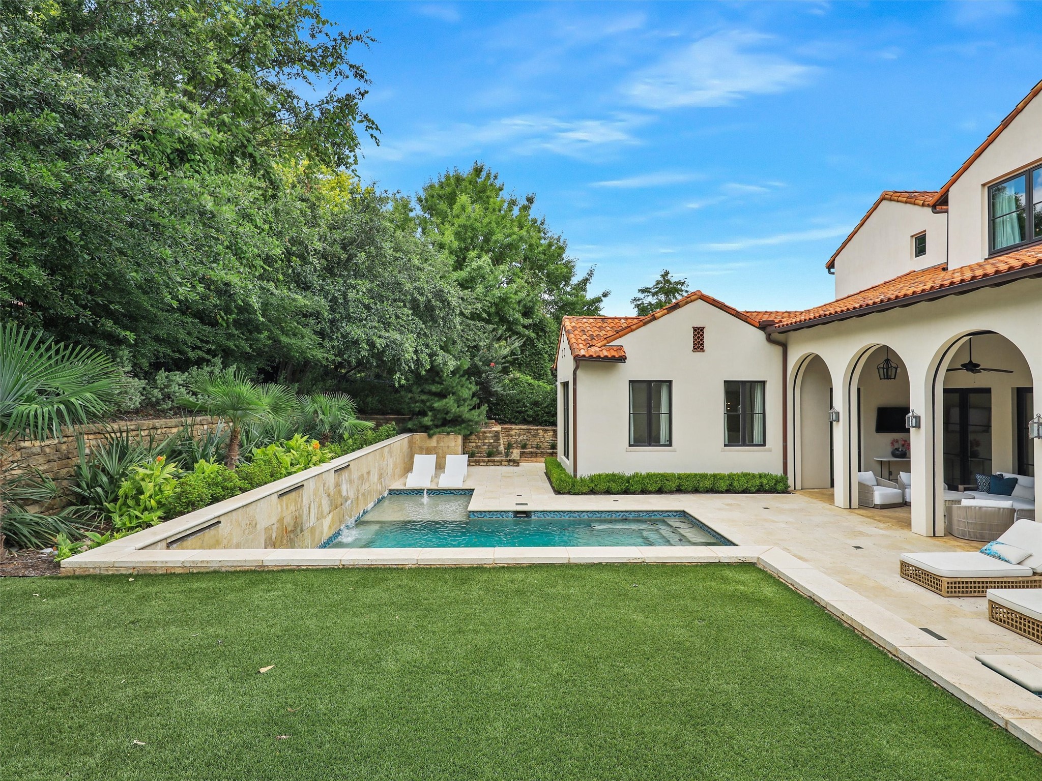 1402 Fountain Grass Court