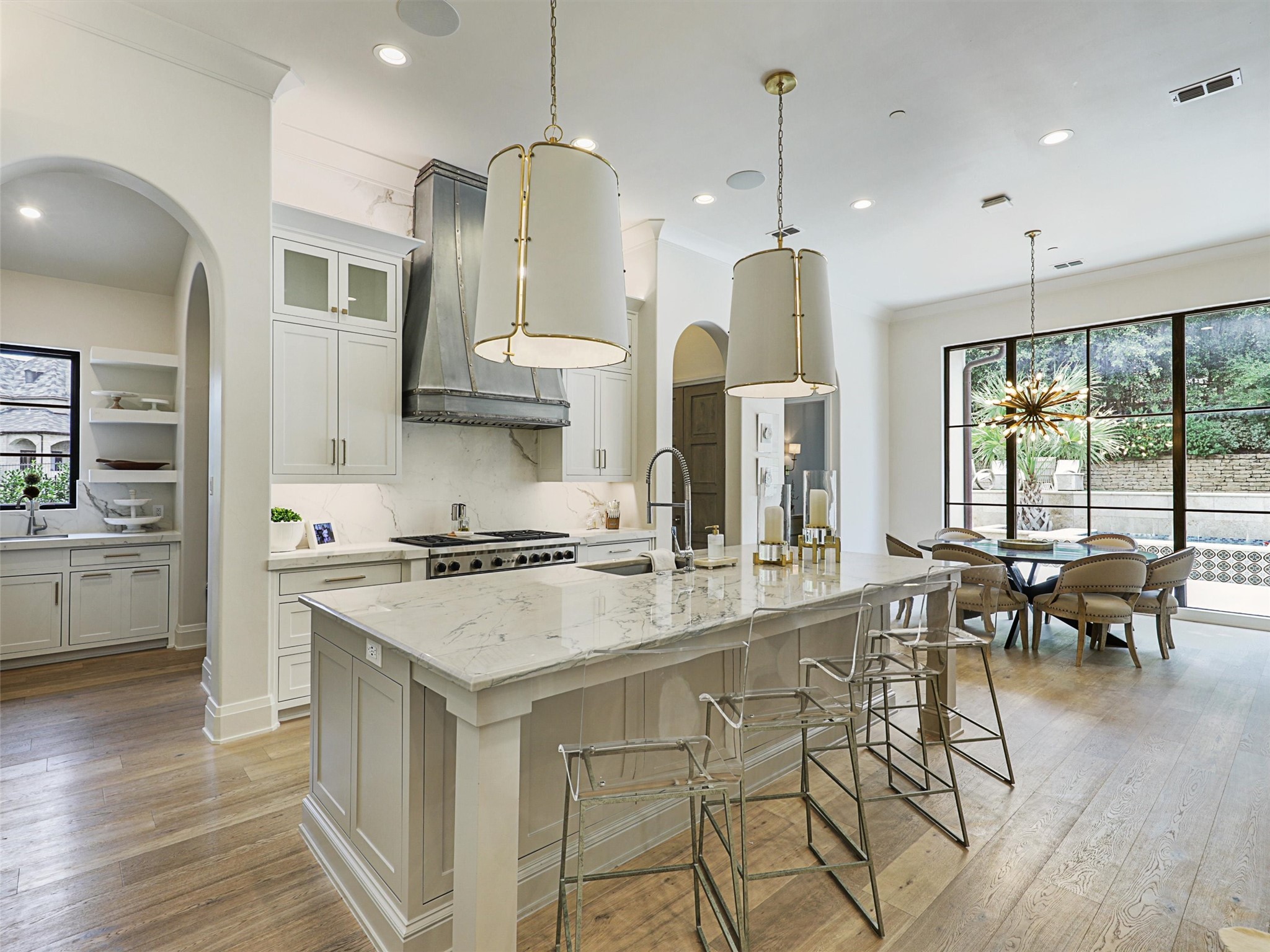 1402 Fountain Grass Court