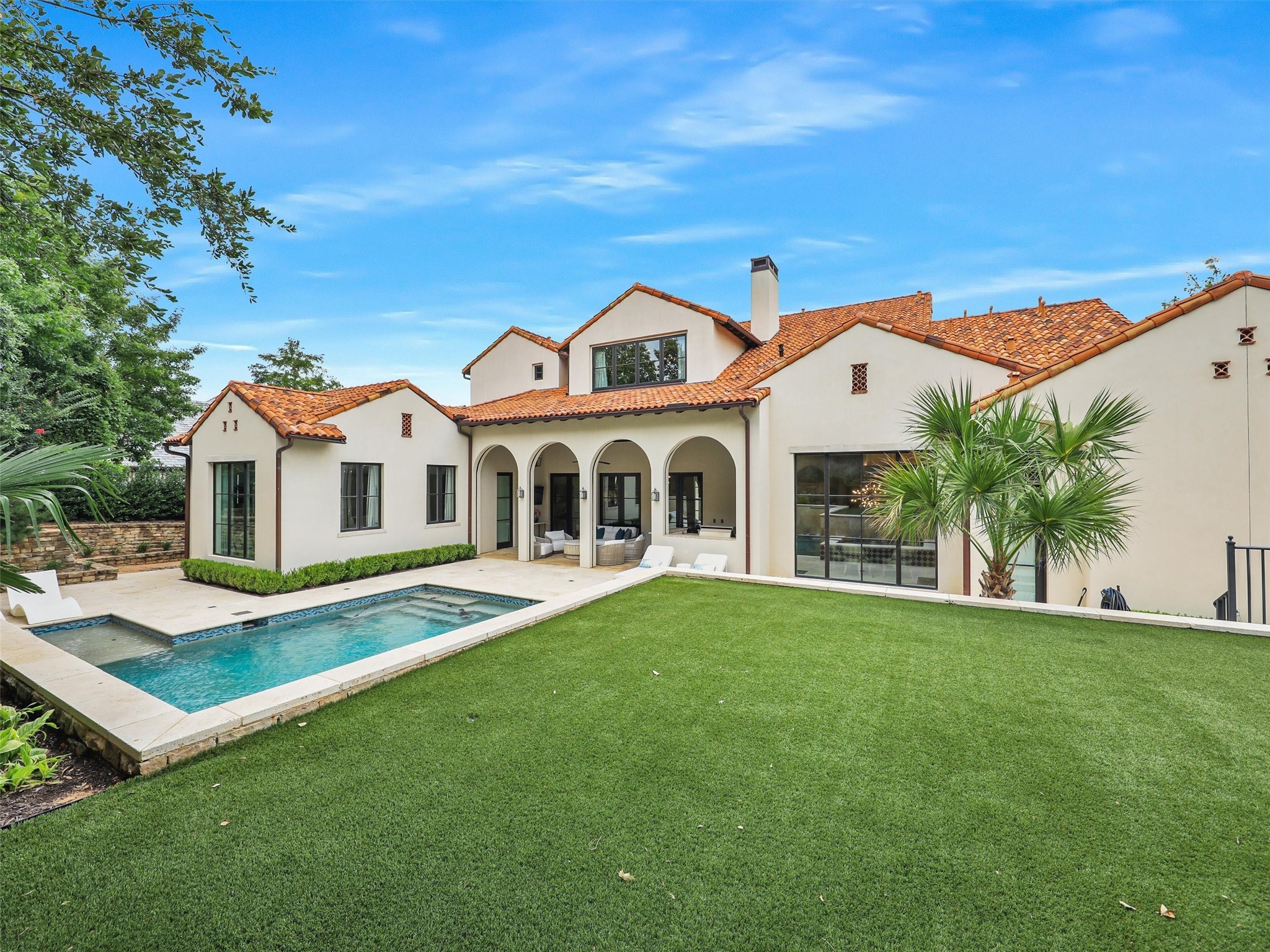 1402 Fountain Grass Court