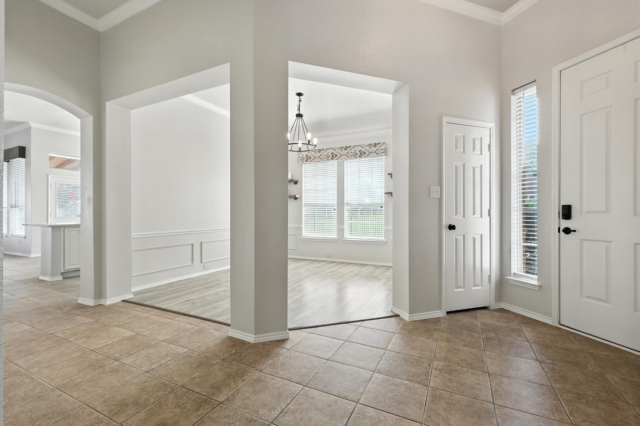 8909 Edinburgh Lane