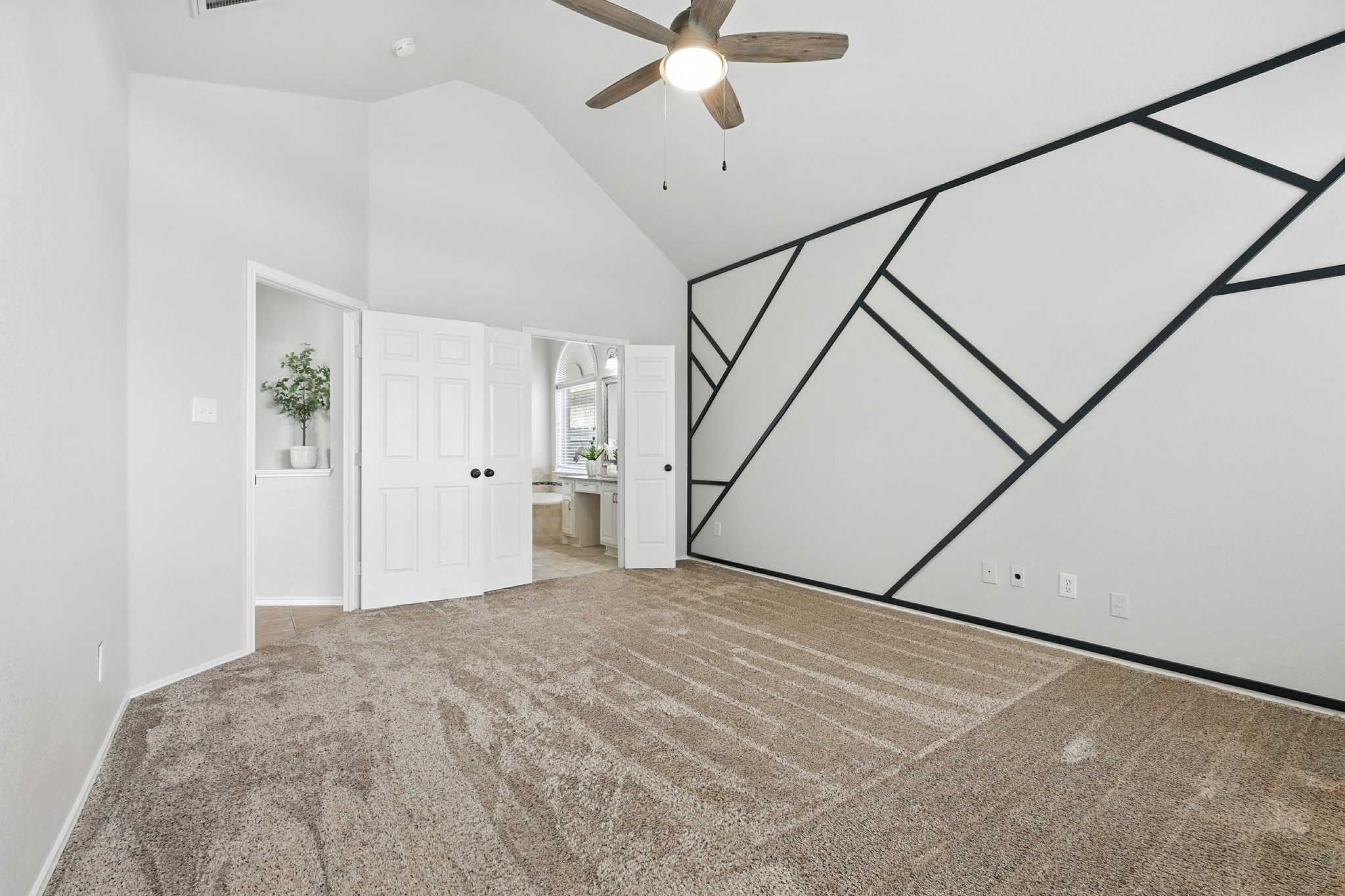 8909 Edinburgh Lane