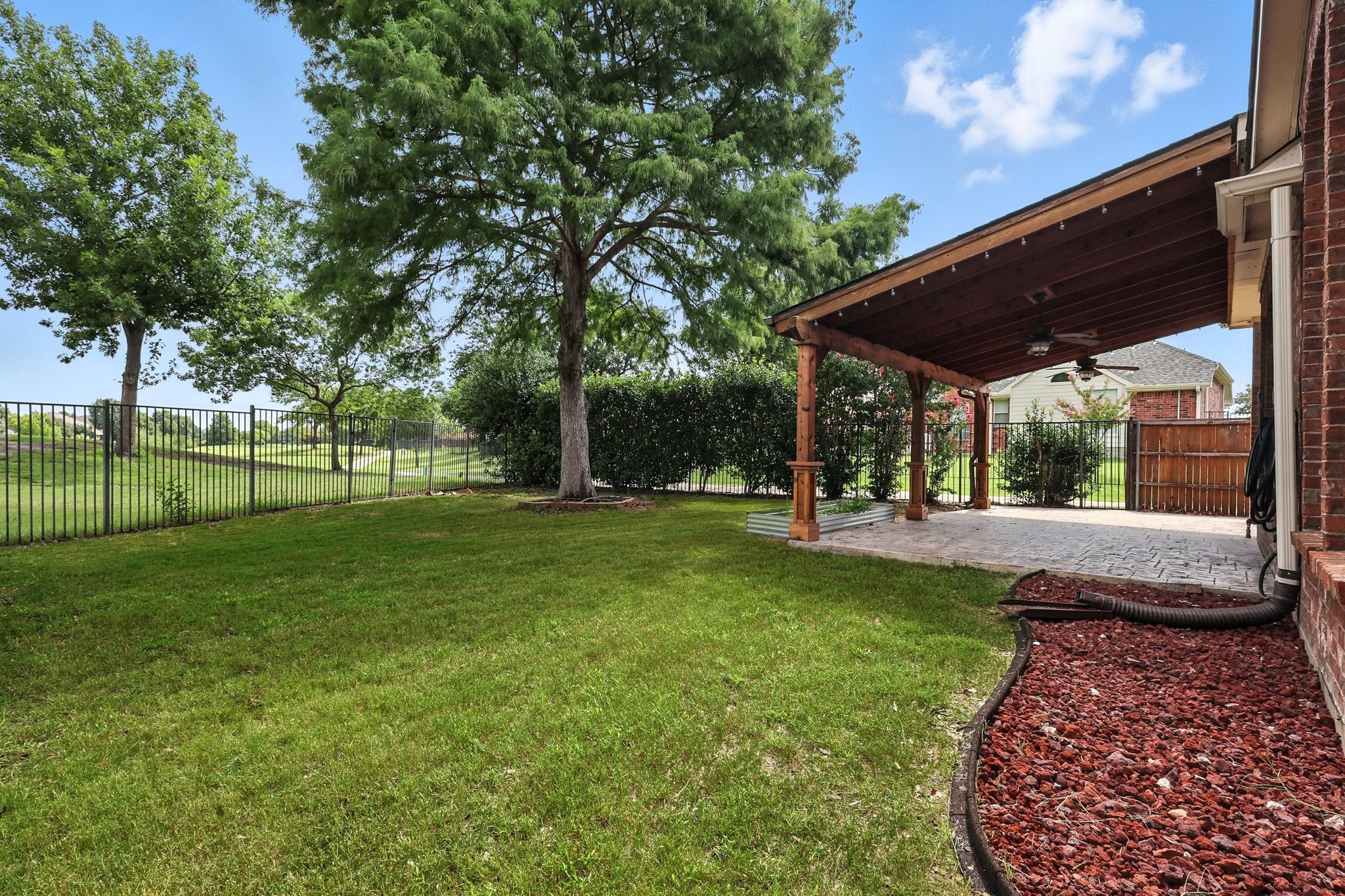 8909 Edinburgh Lane