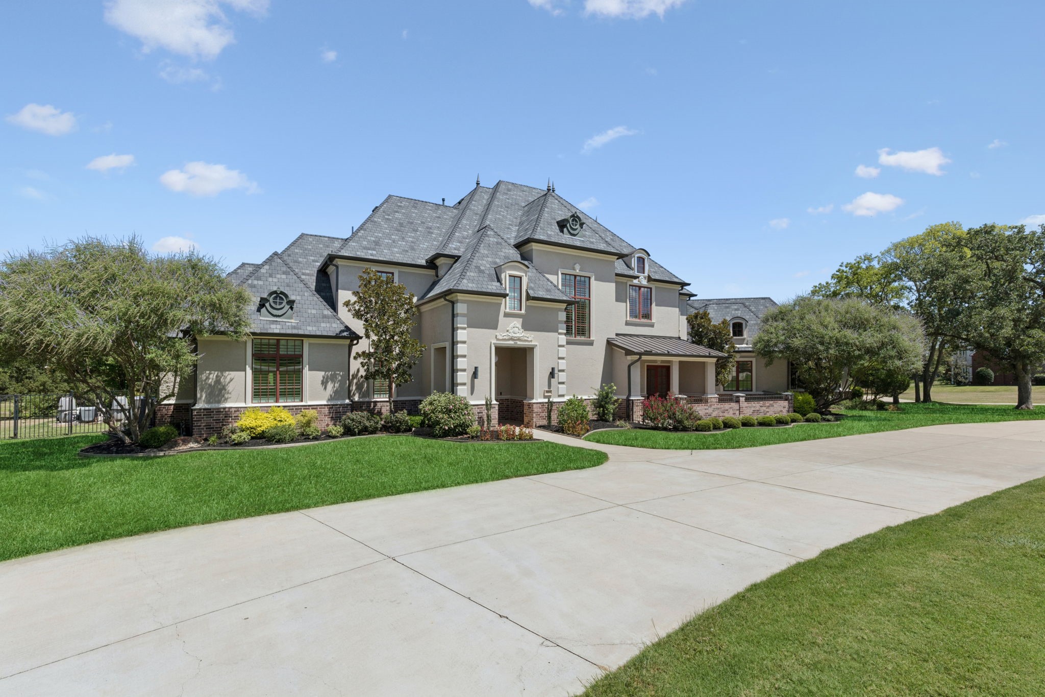 127 Jellico Circle