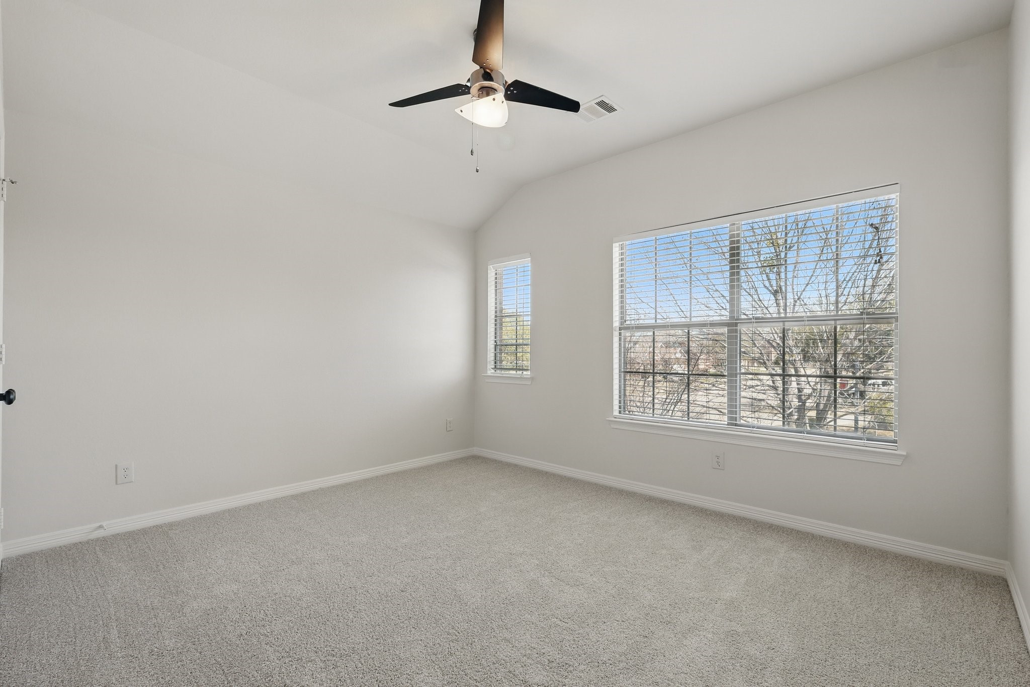 400 Crossbill Lane