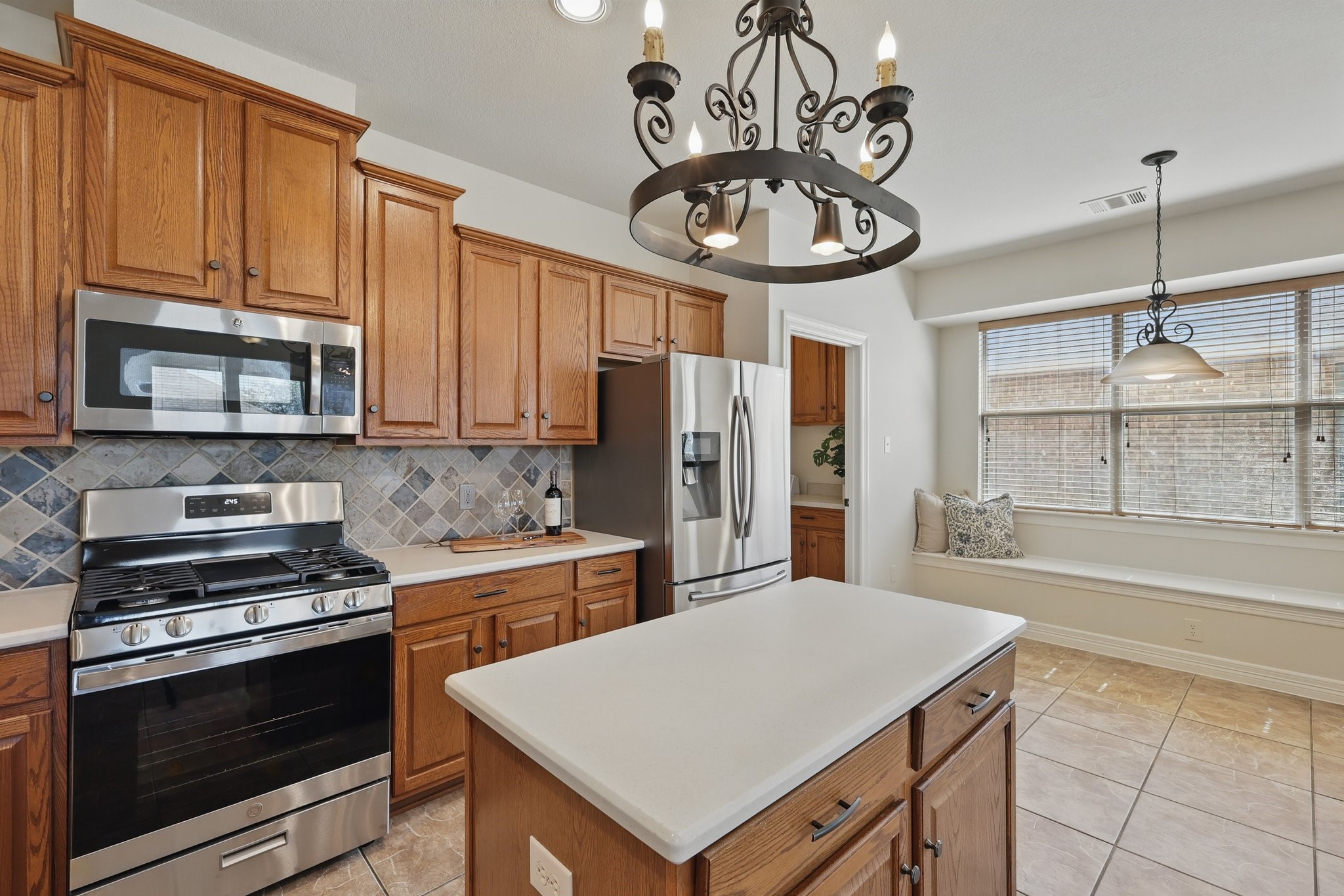 400 Crossbill Lane