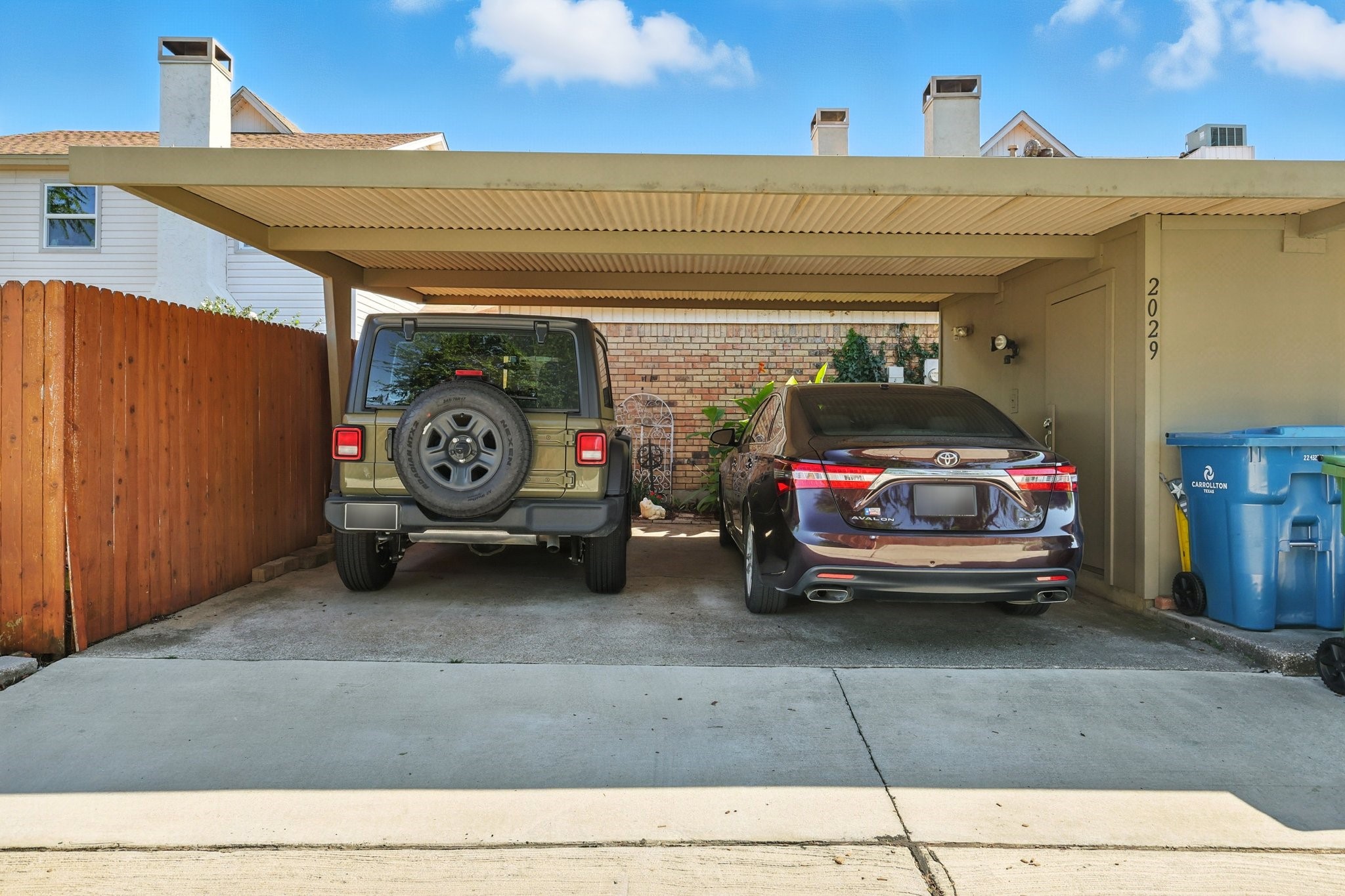2029 Clubview Drive