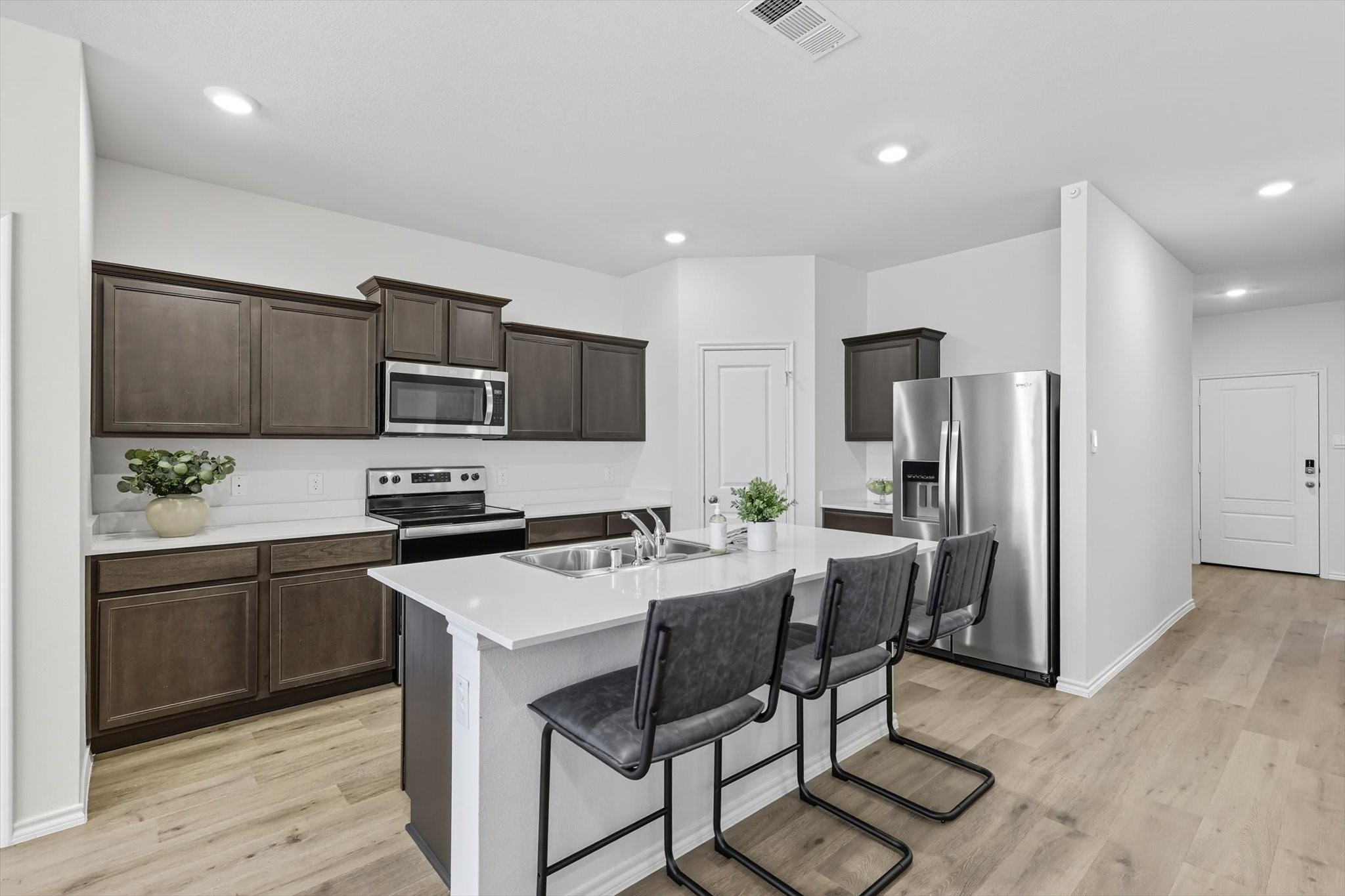 5116 Elk Ridge Drive