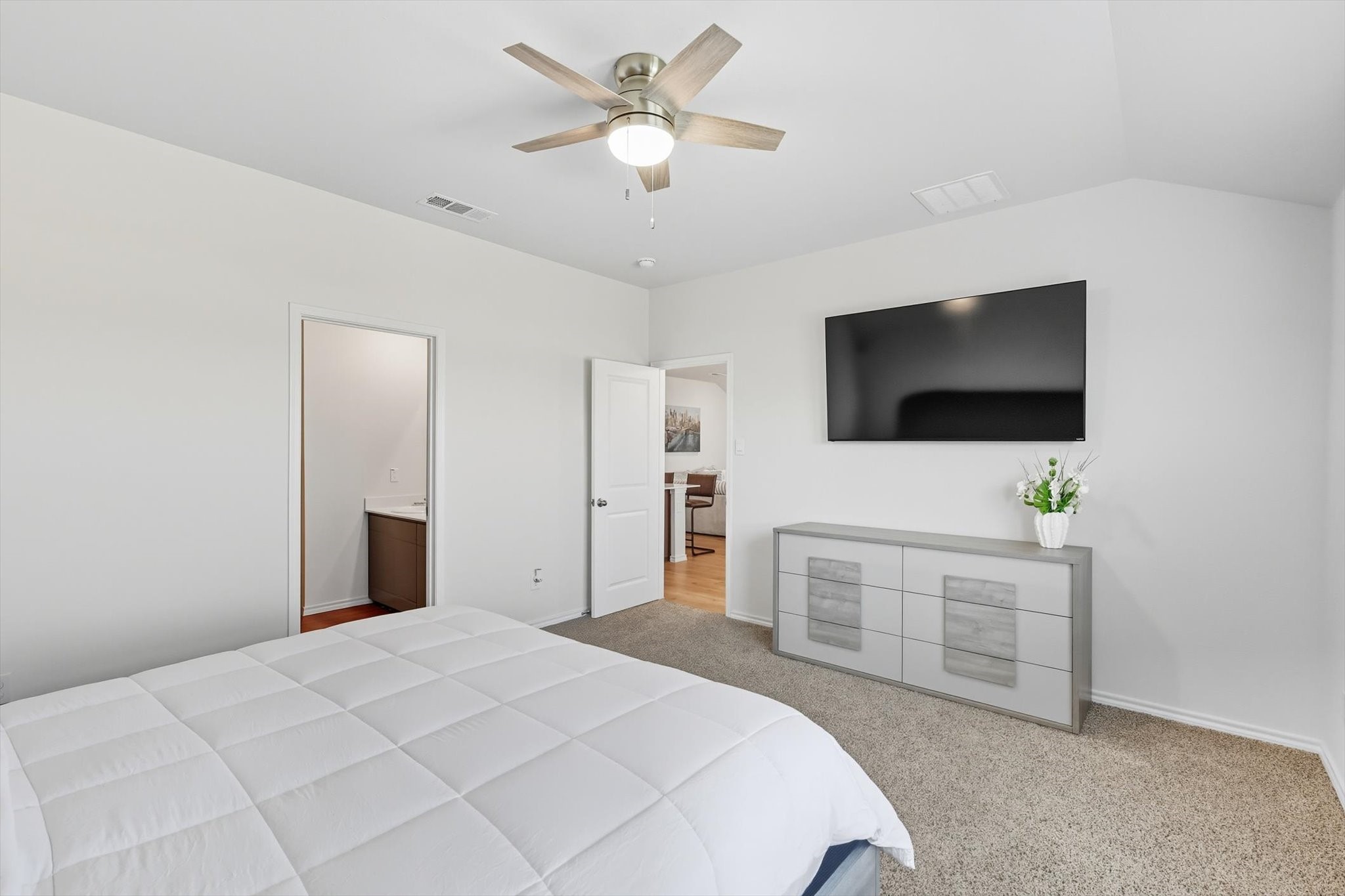 5116 Elk Ridge Drive