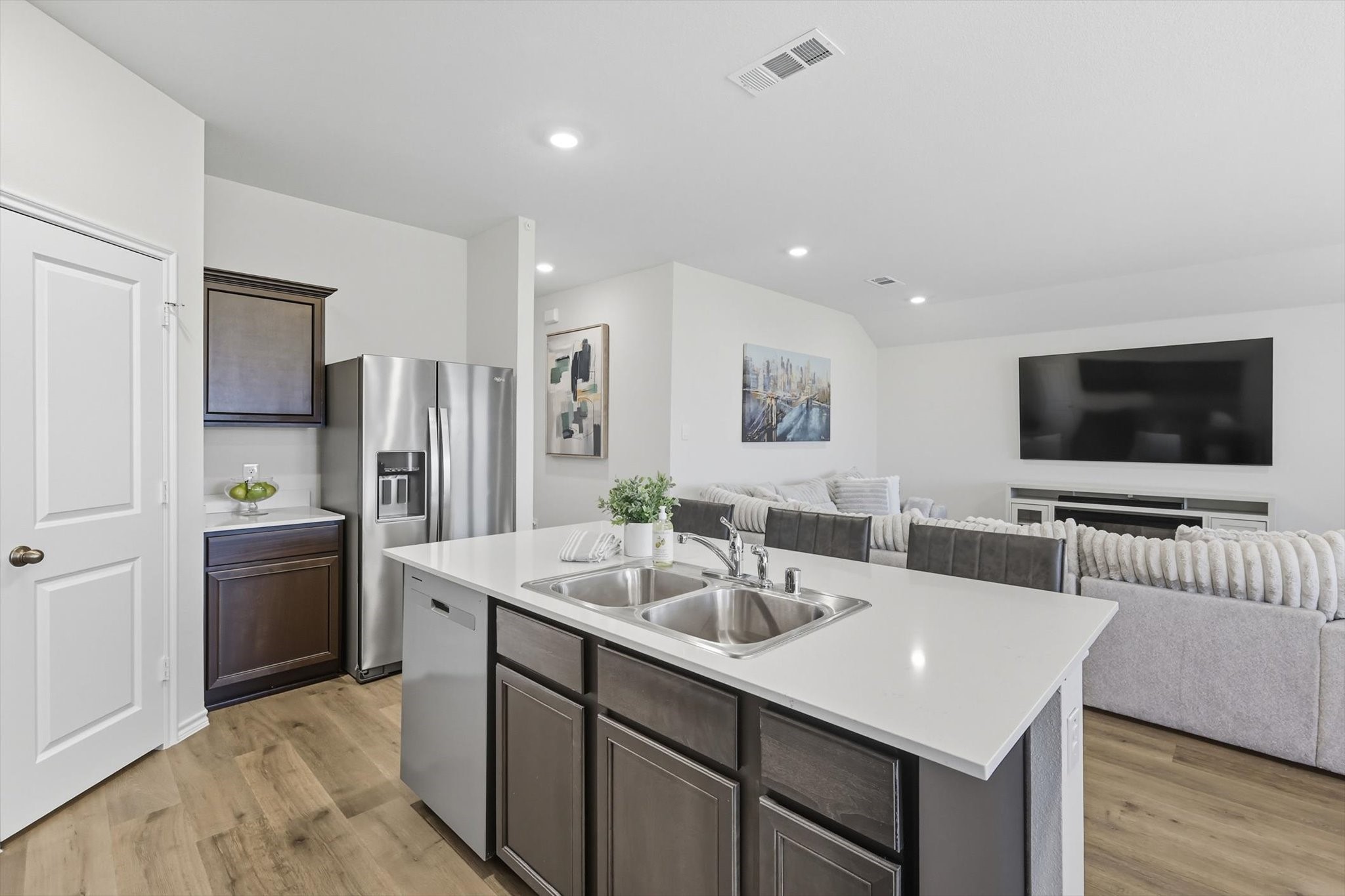 5116 Elk Ridge Drive