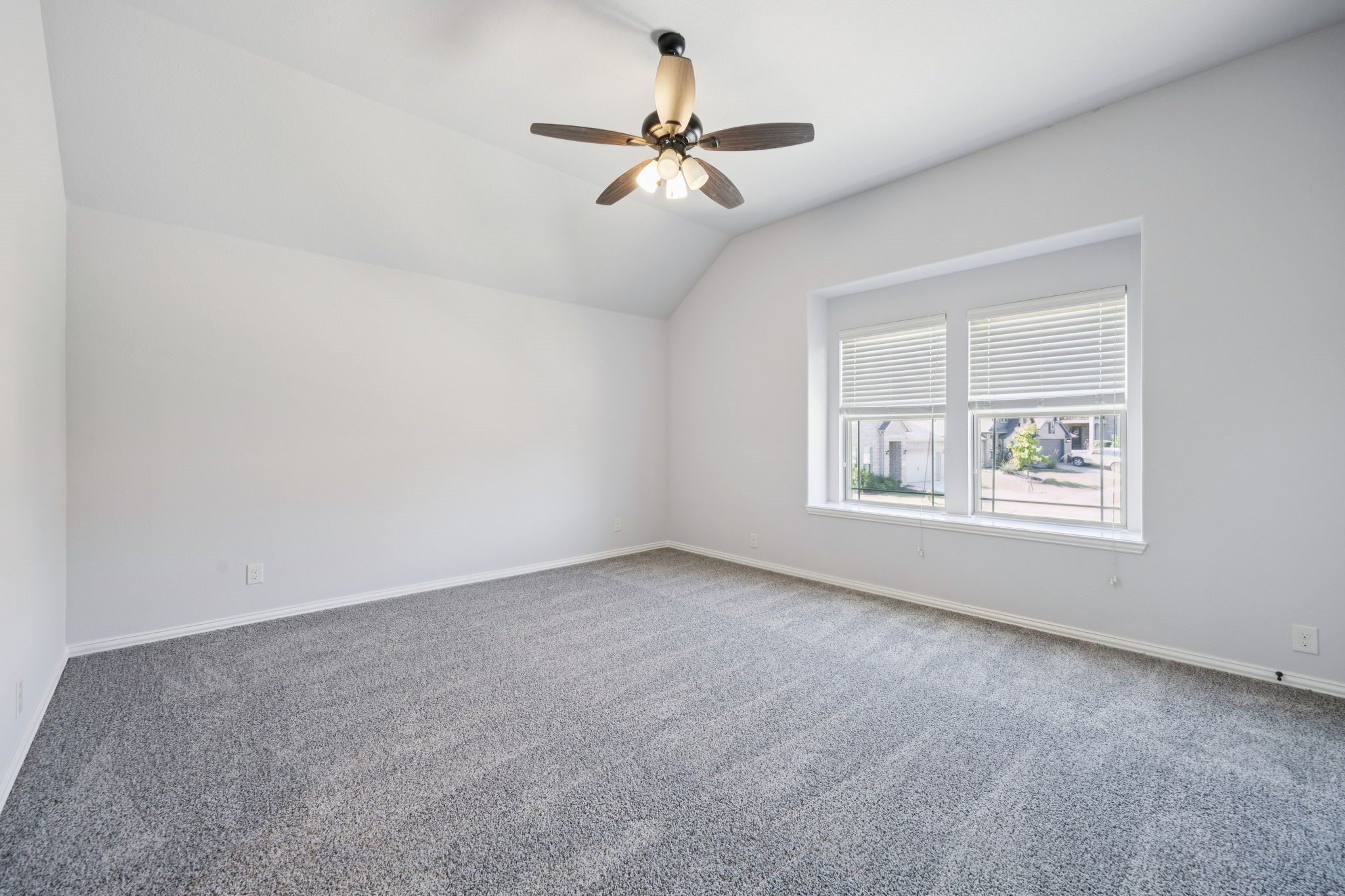 1013 Kettlewood Drive