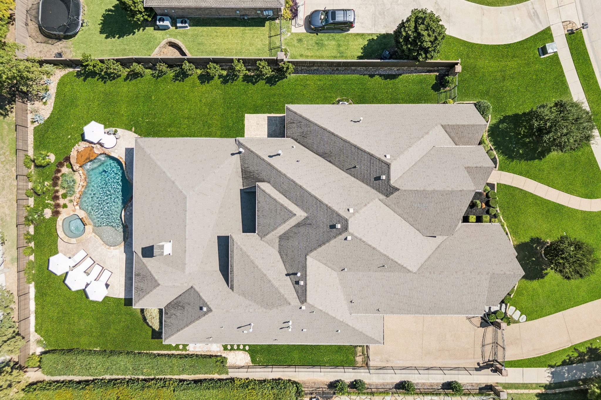 408 W Chapel Downs Drive