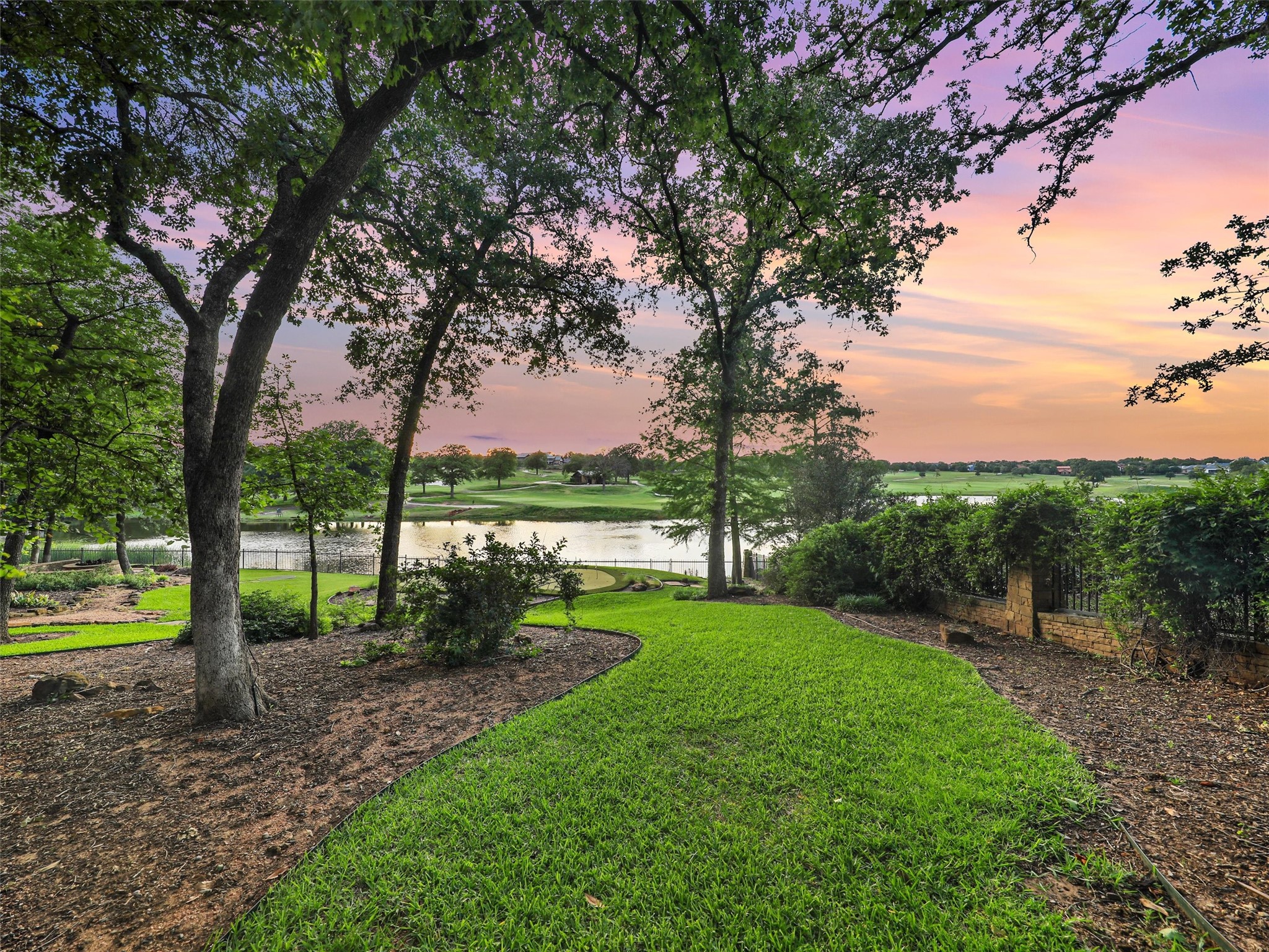 1110 Post Oak Place