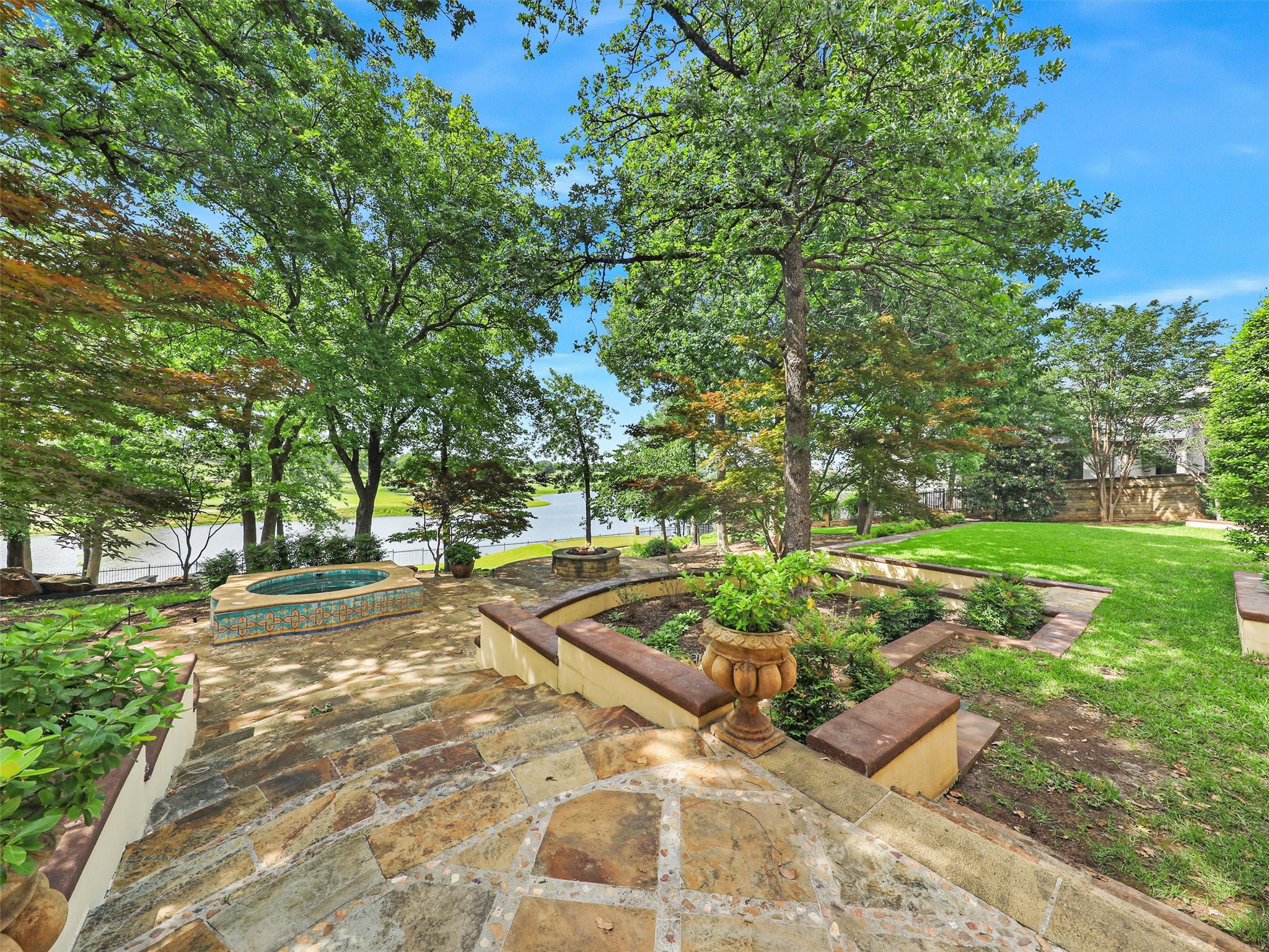 1110 Post Oak Place
