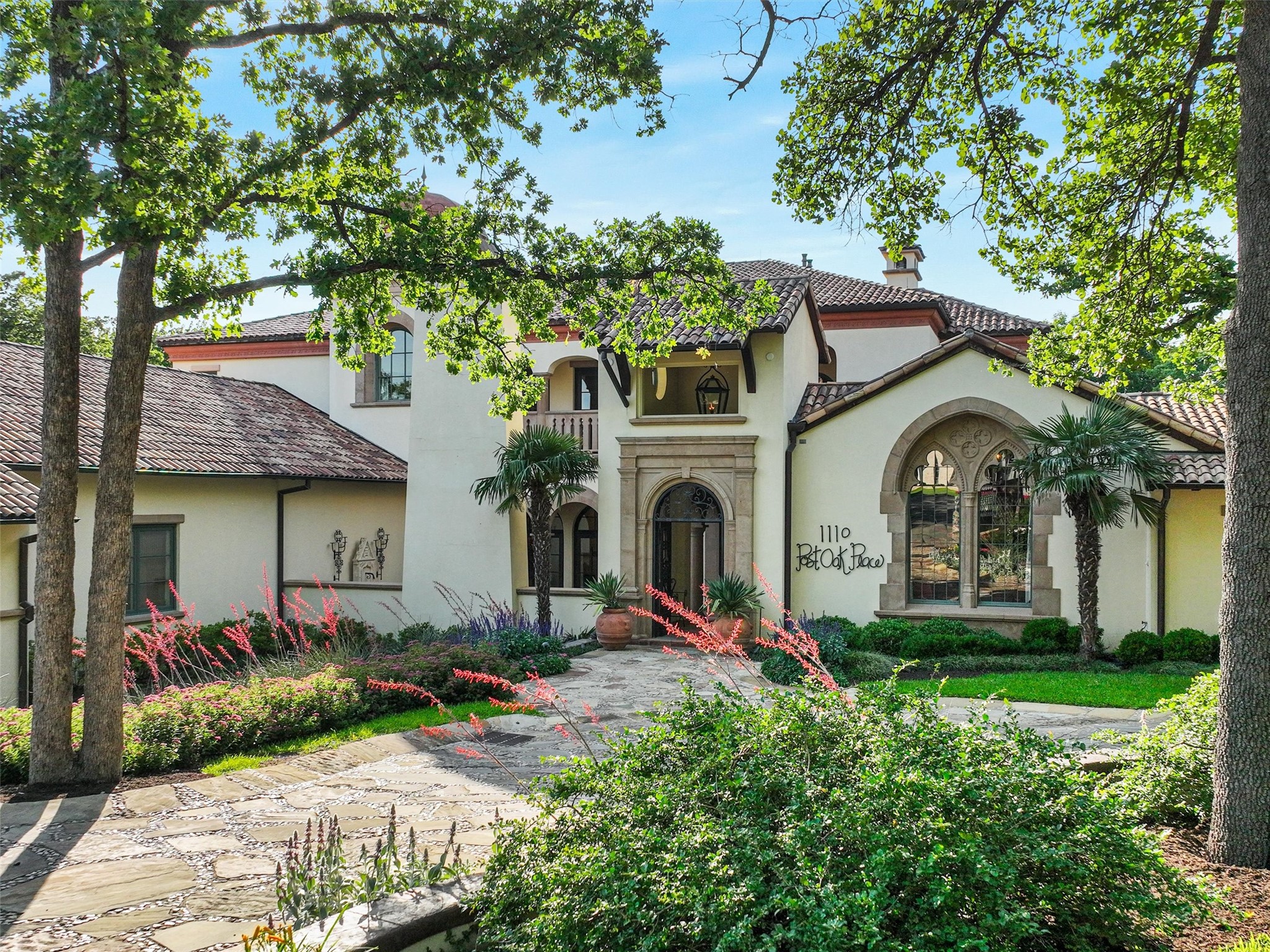 1110 Post Oak Place
