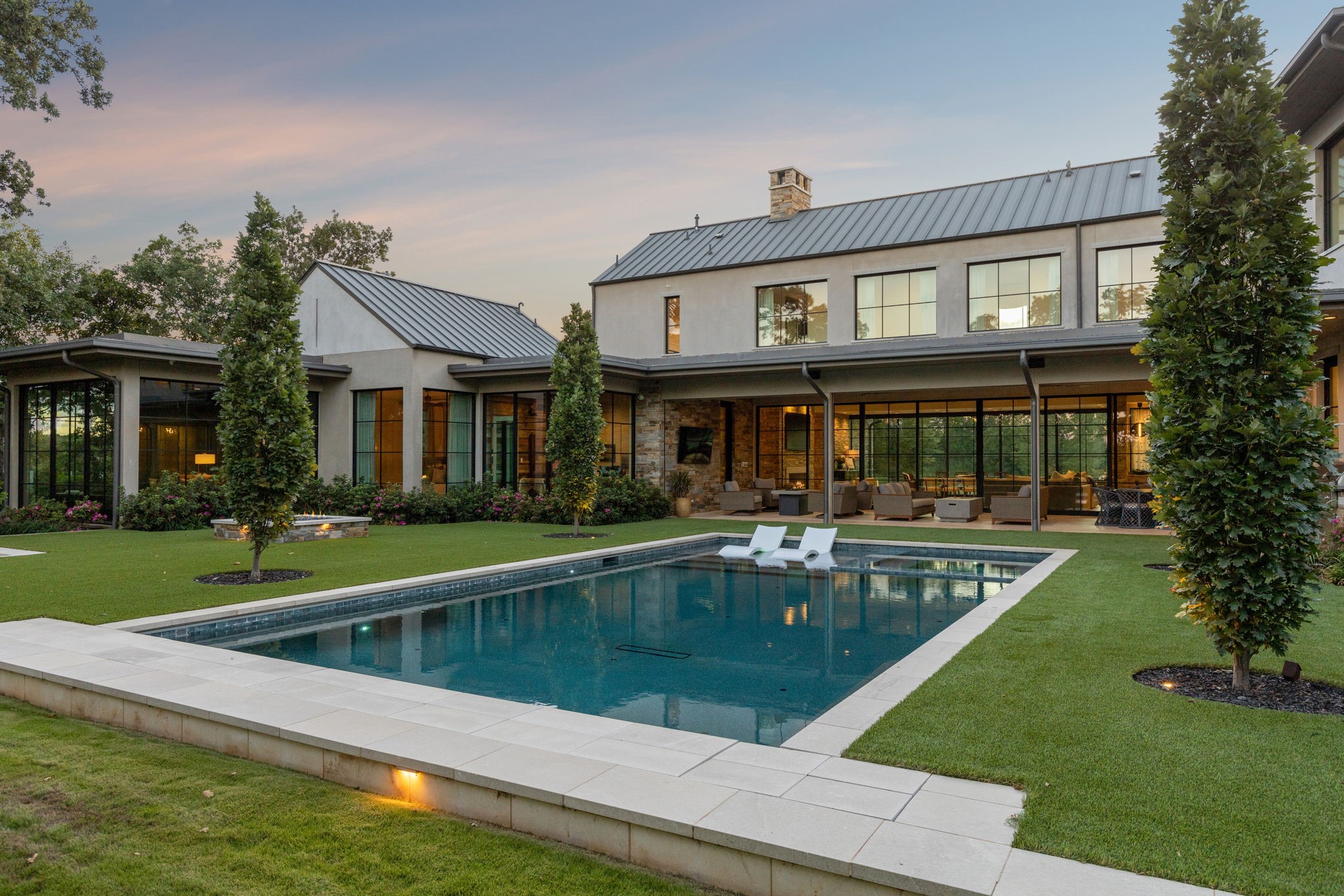 1502 Bluffview Drive