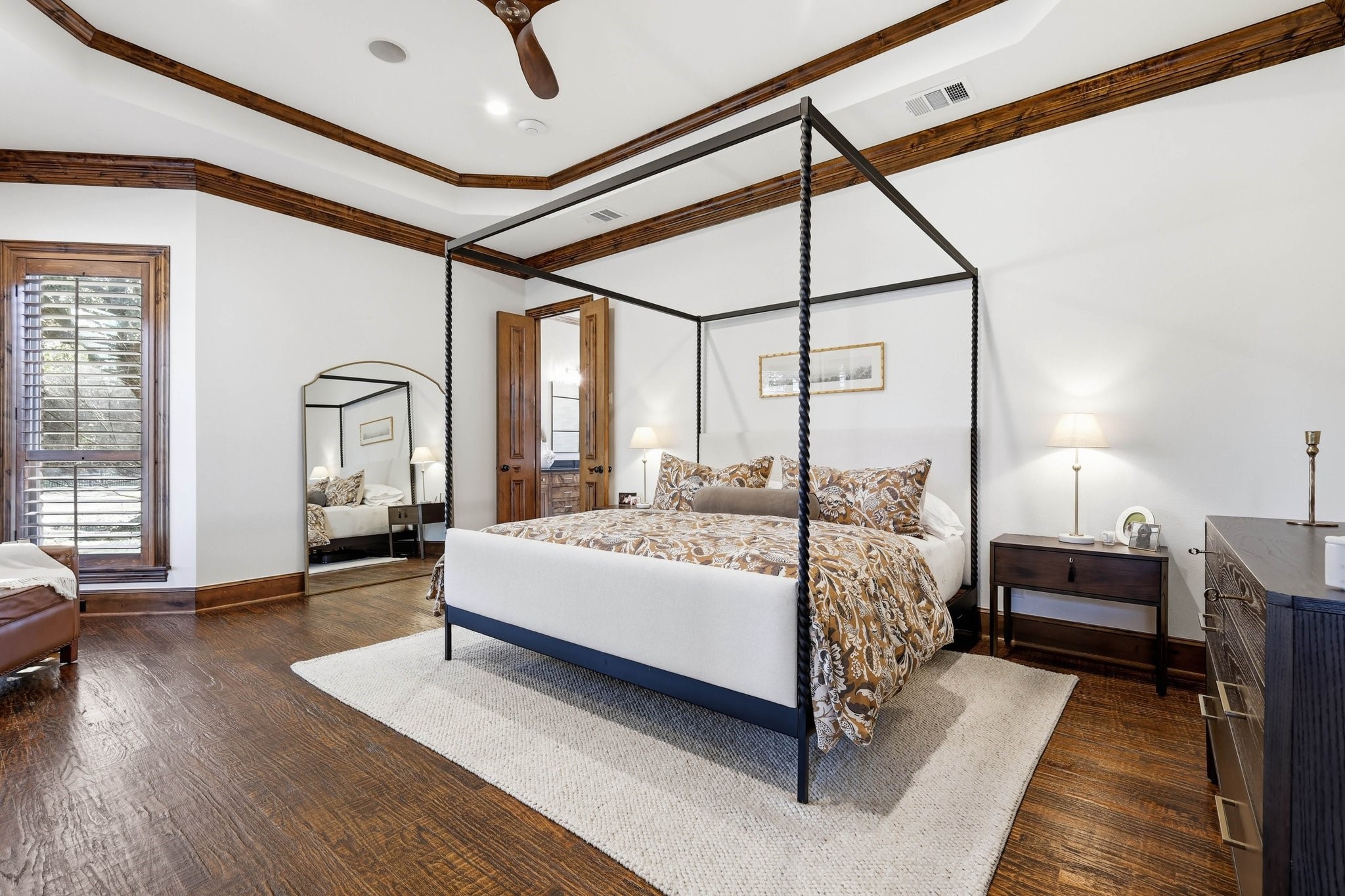 3800 Long Meadow Drive