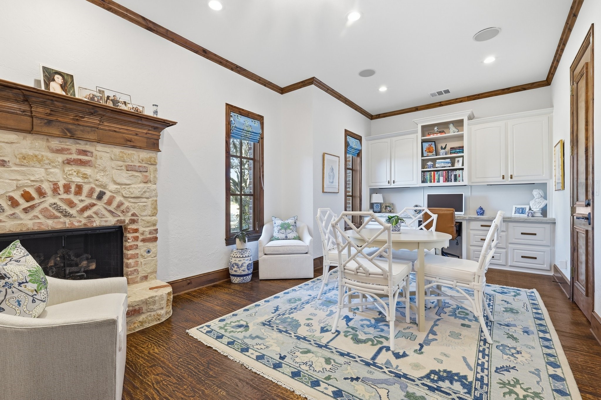 3800 Long Meadow Drive