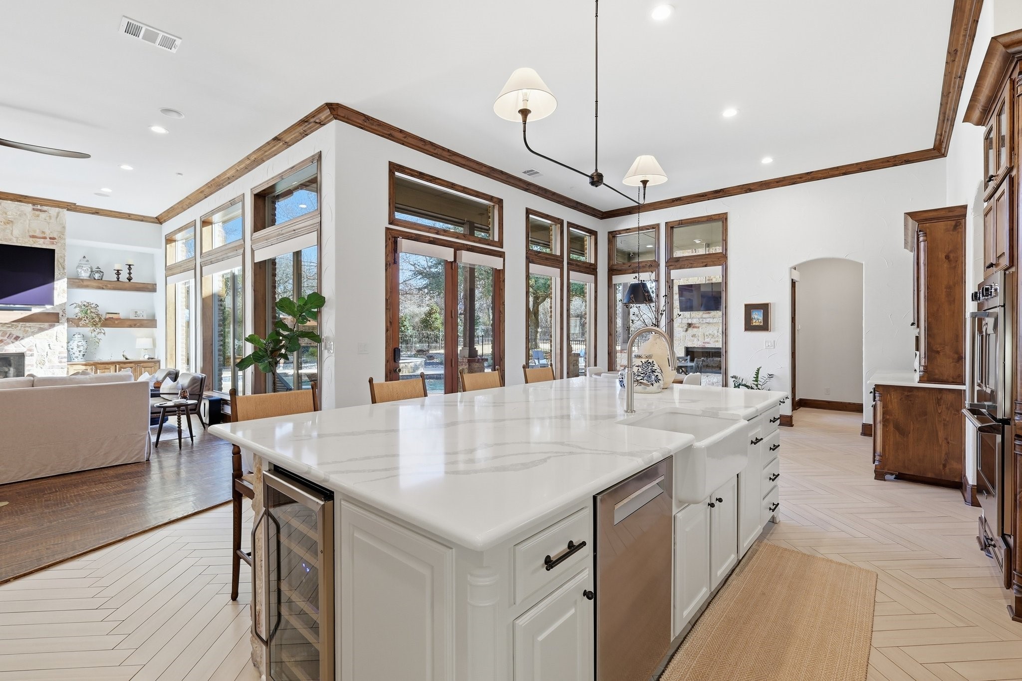 3800 Long Meadow Drive