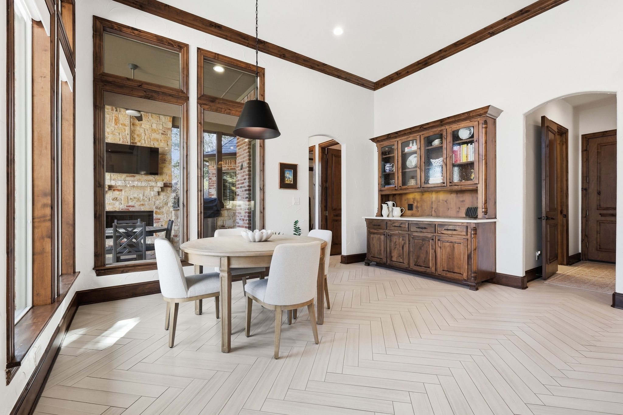 3800 Long Meadow Drive