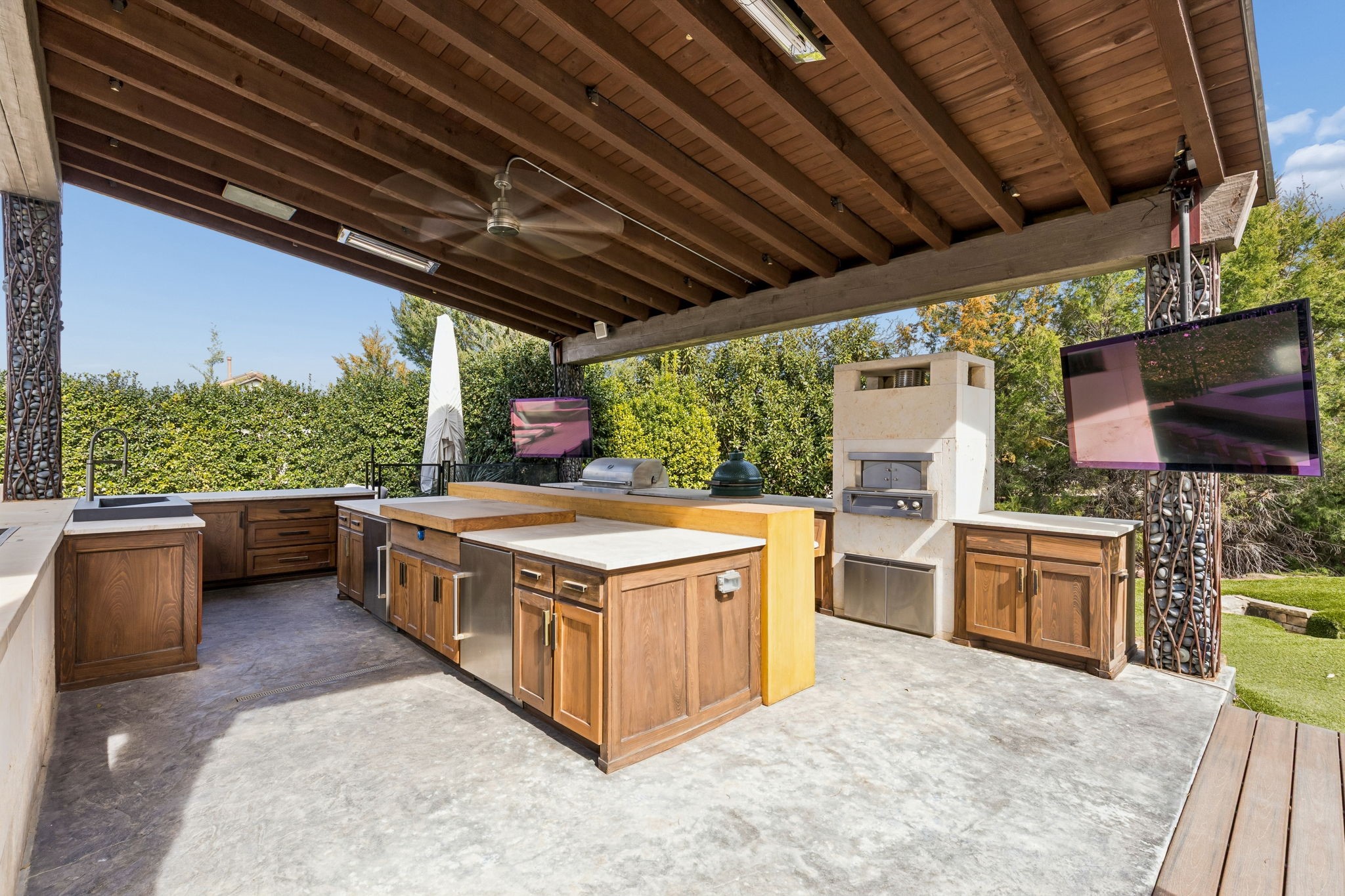 1408 Fountain Grass Court