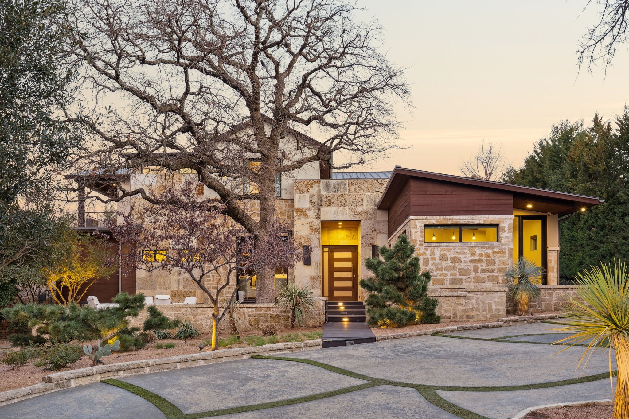 1408 Fountain Grass Court