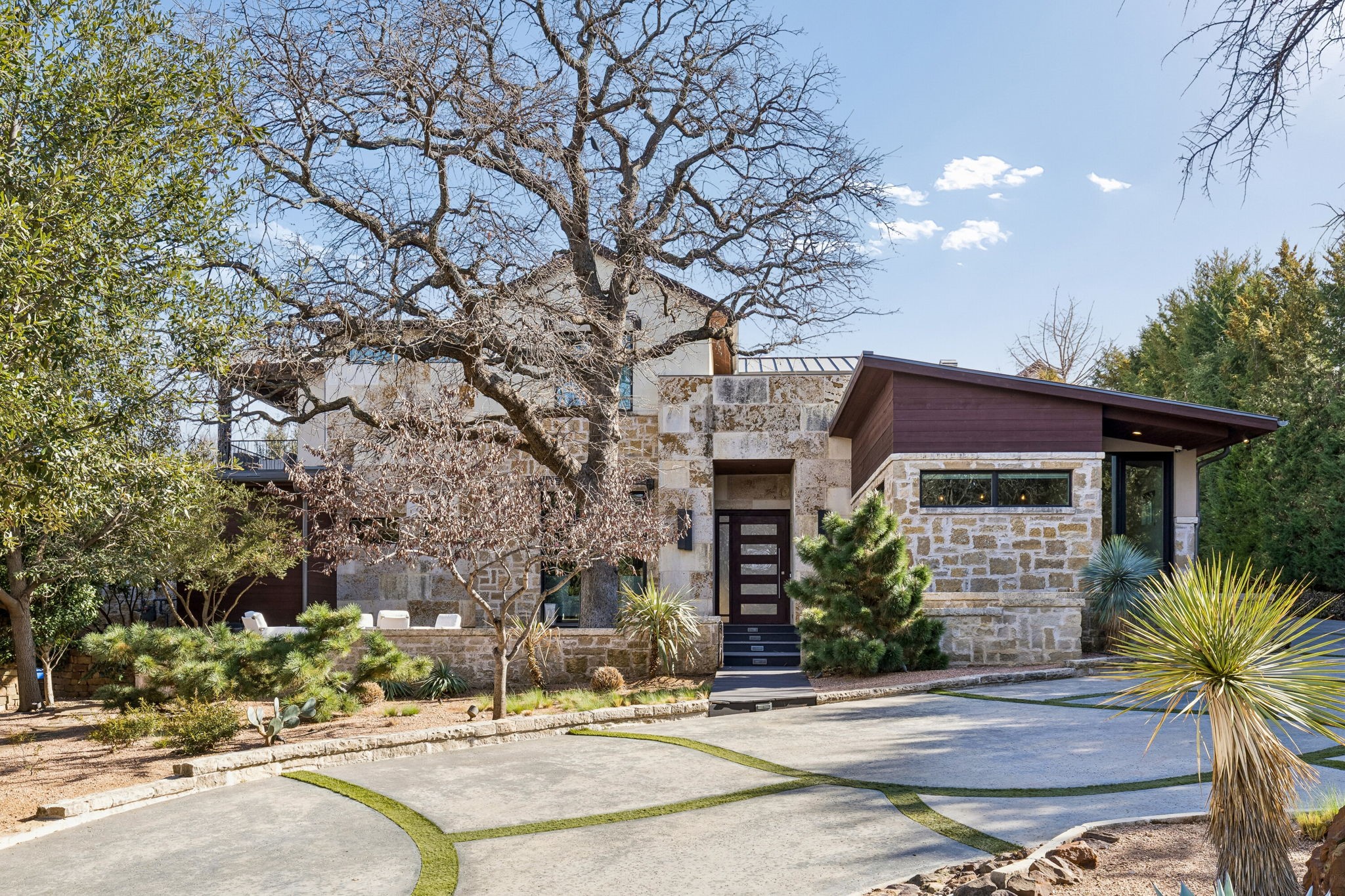 1408 Fountain Grass Court