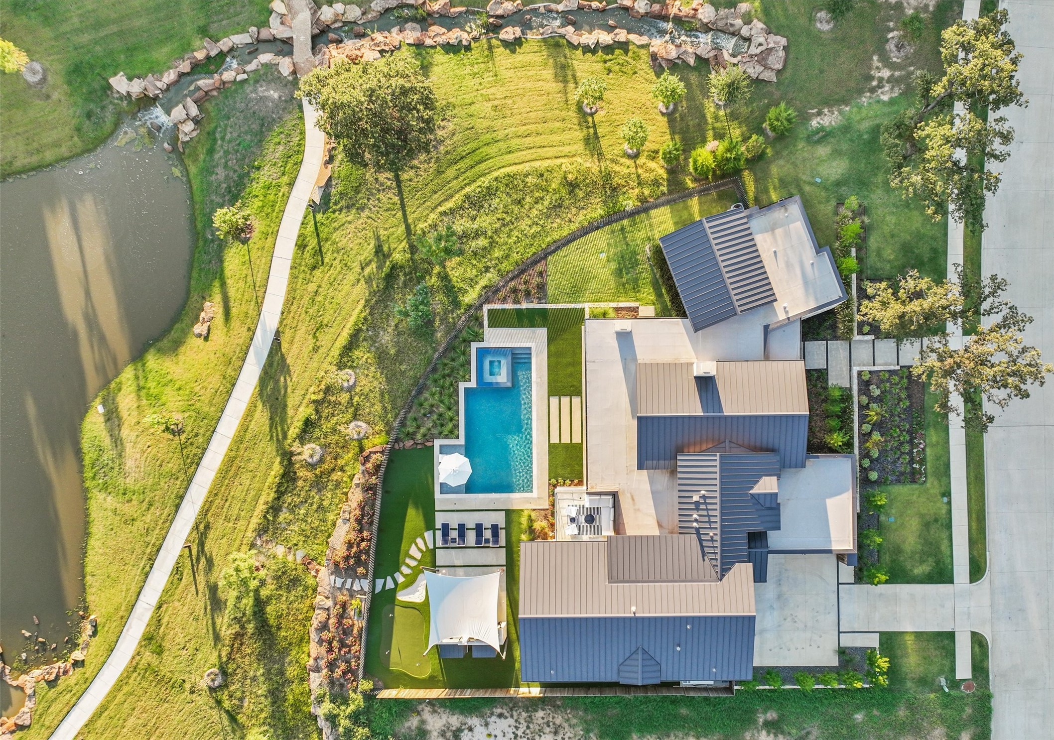 2501 Park Grove Loop