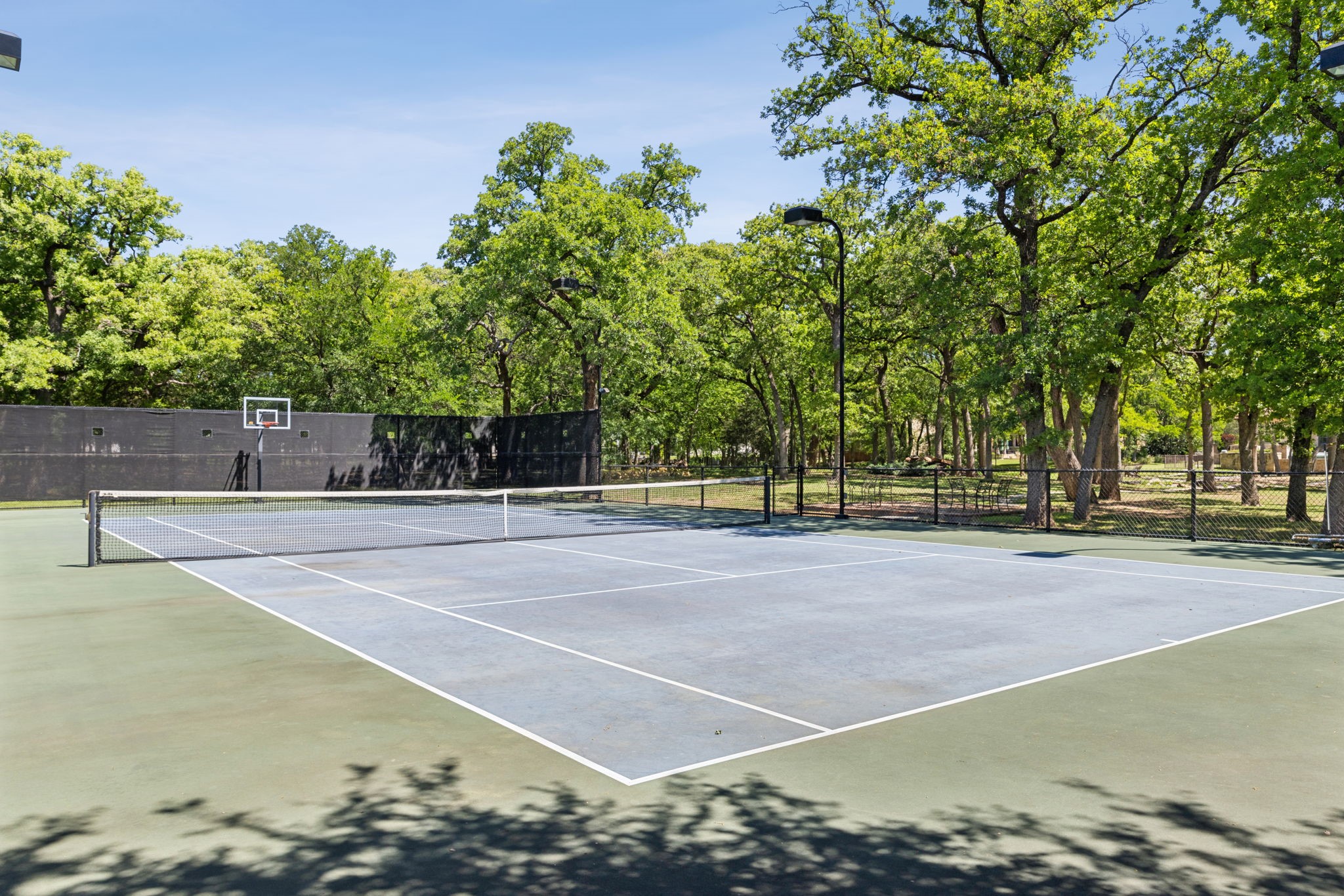 690 S Peytonville Avenue