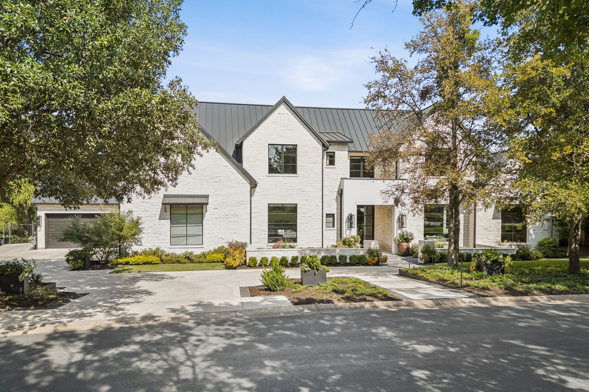 1403 Fountain Grass