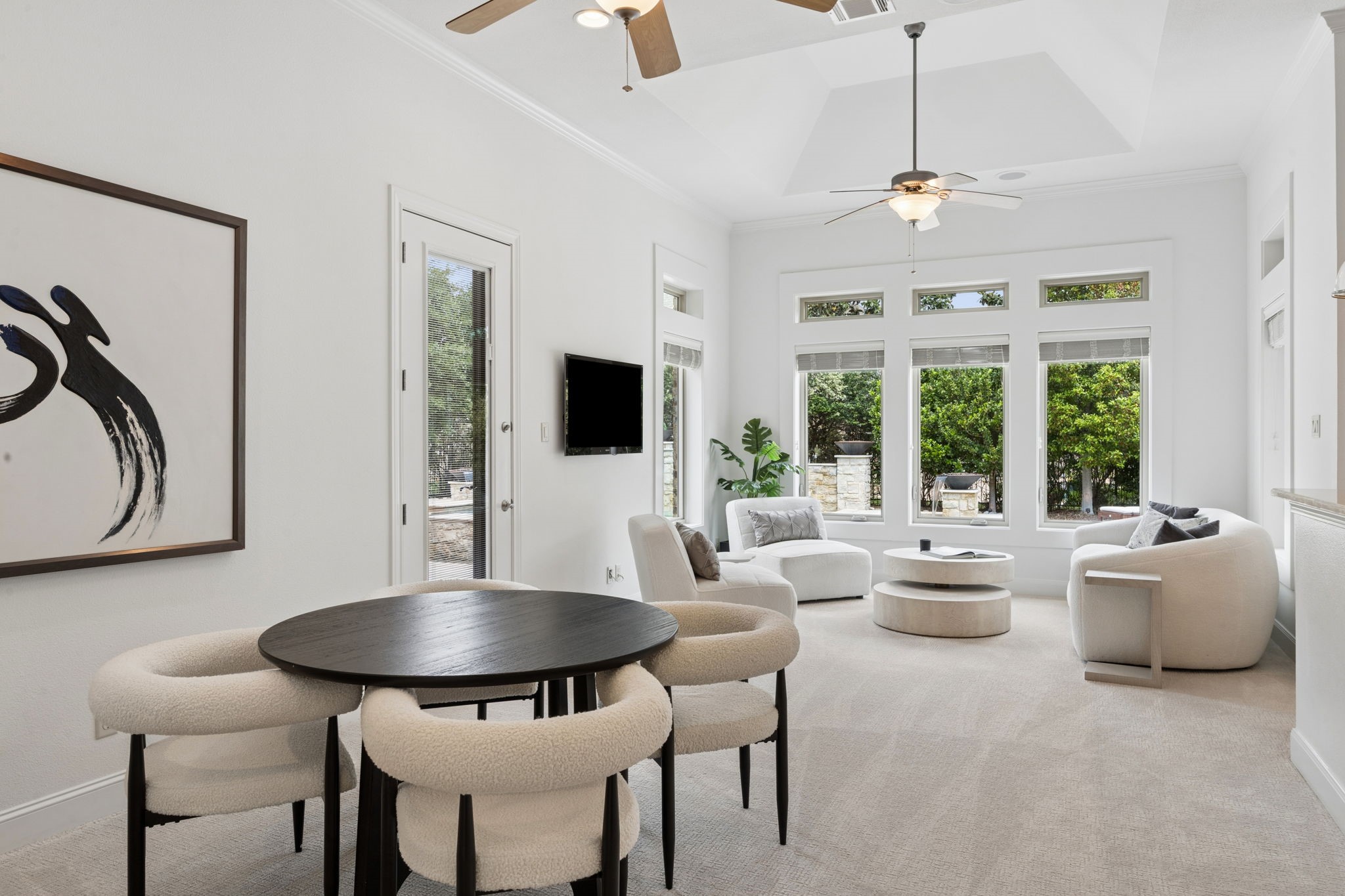 1701 Live Oak Lane