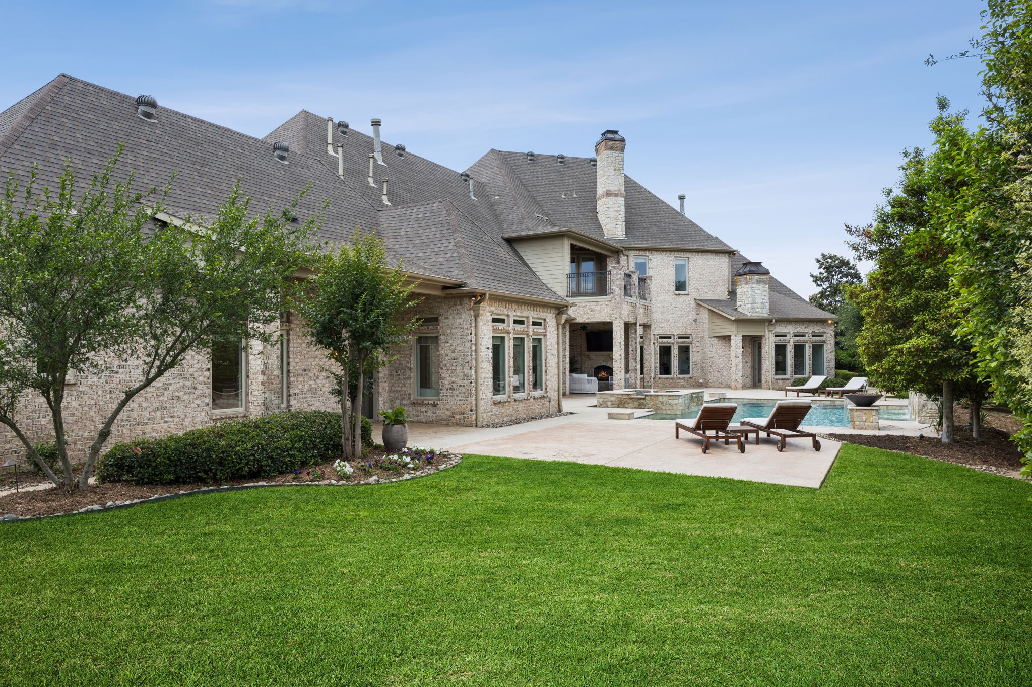 1701 Live Oak Lane