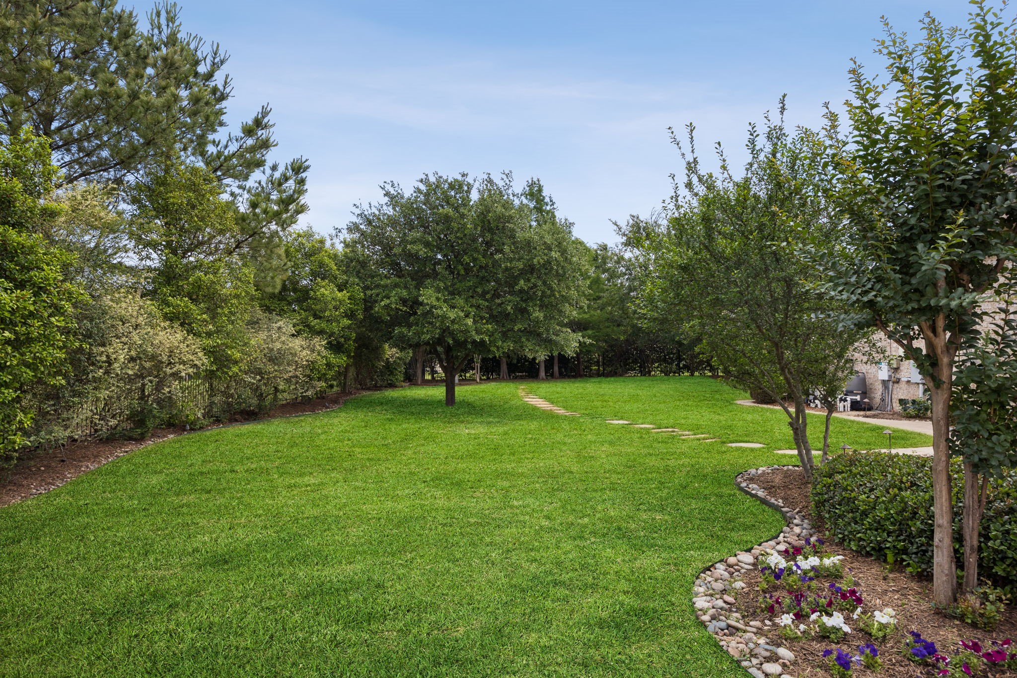 1701 Live Oak Lane
