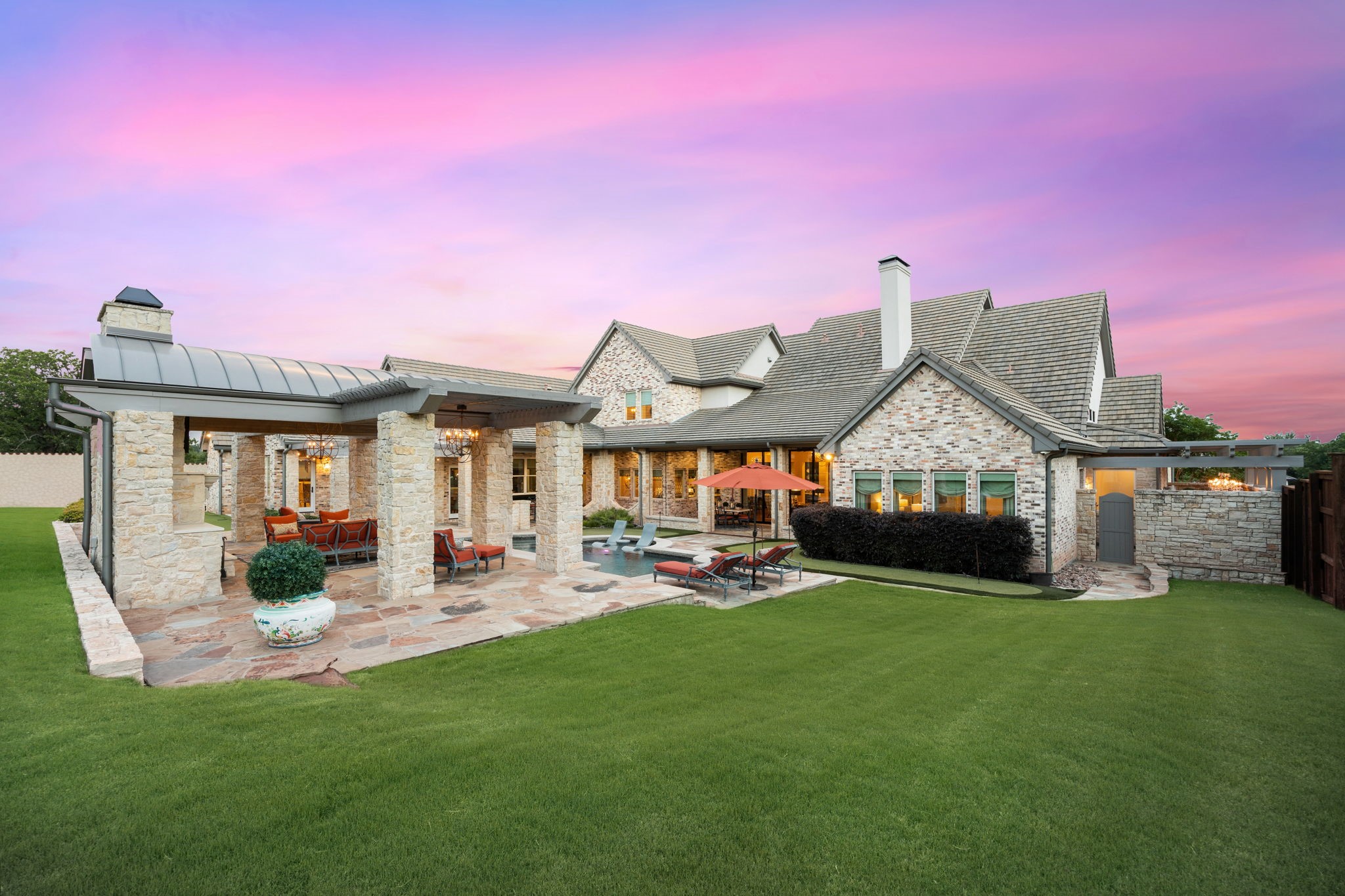 1925 Cielo Court