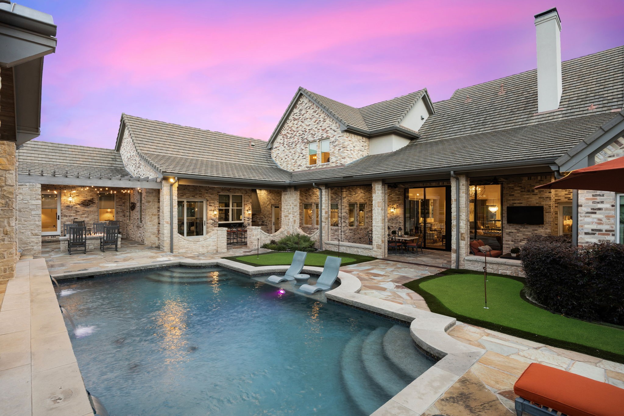 1925 Cielo Court