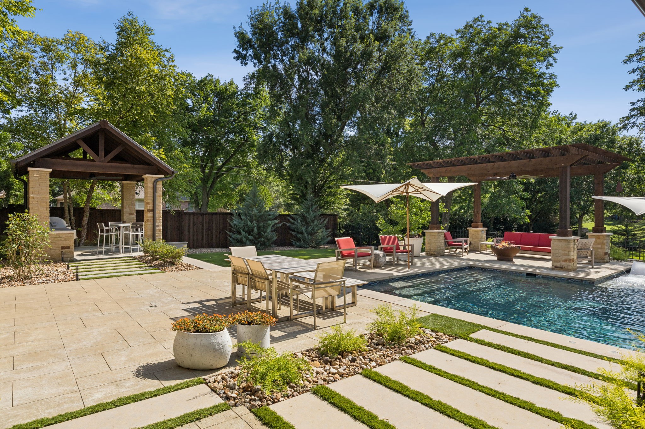 1500 Glenmeade Court