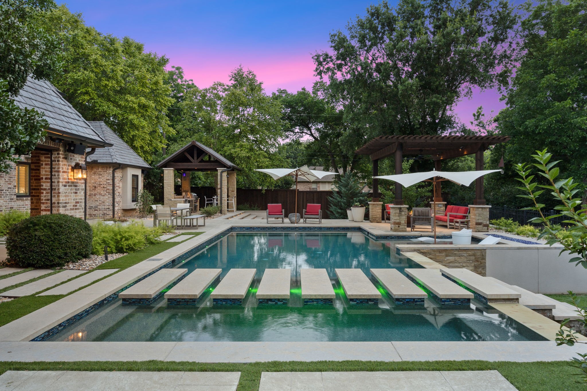 1500 Glenmeade Court
