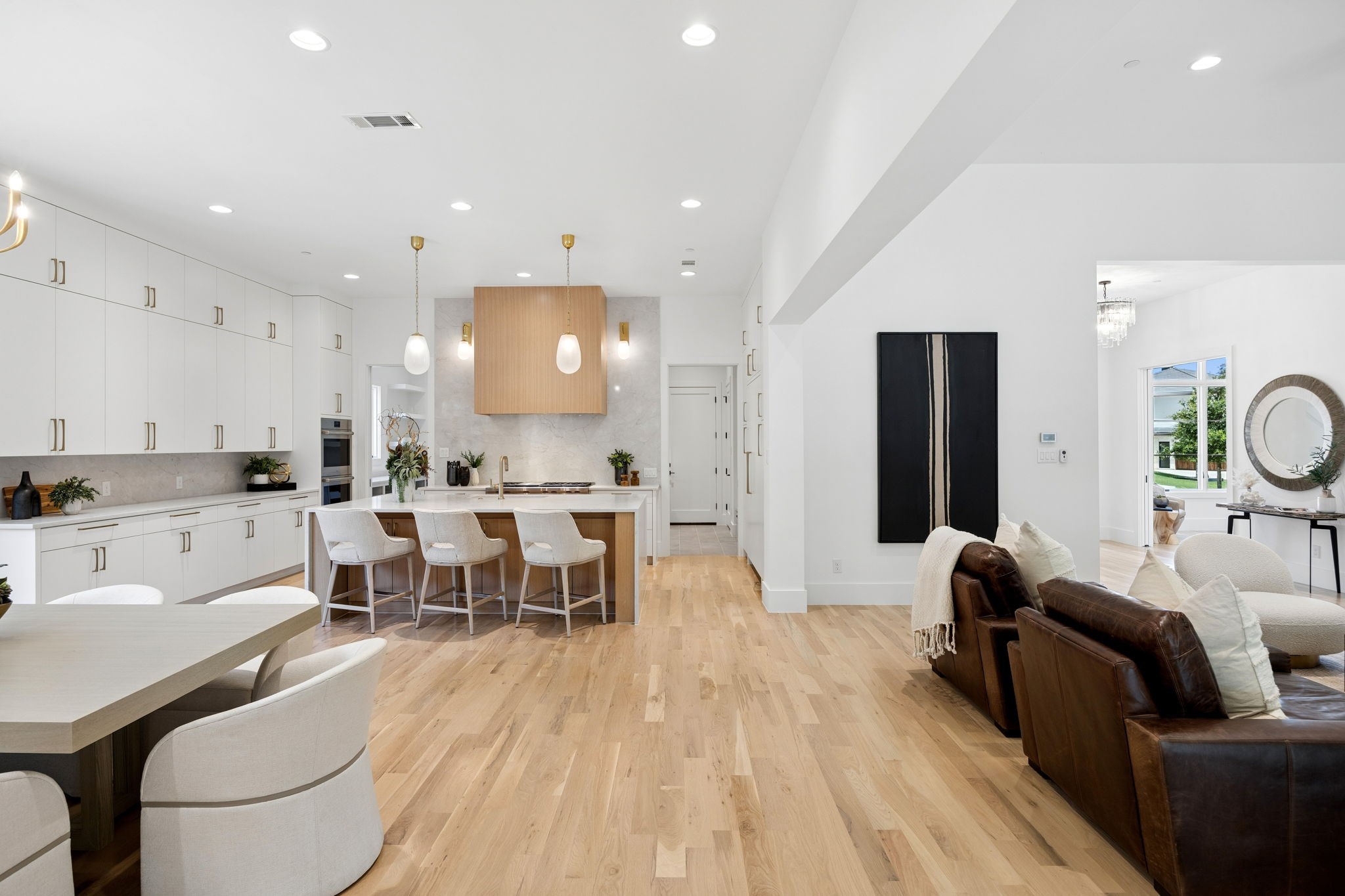 225 Metairie Lane