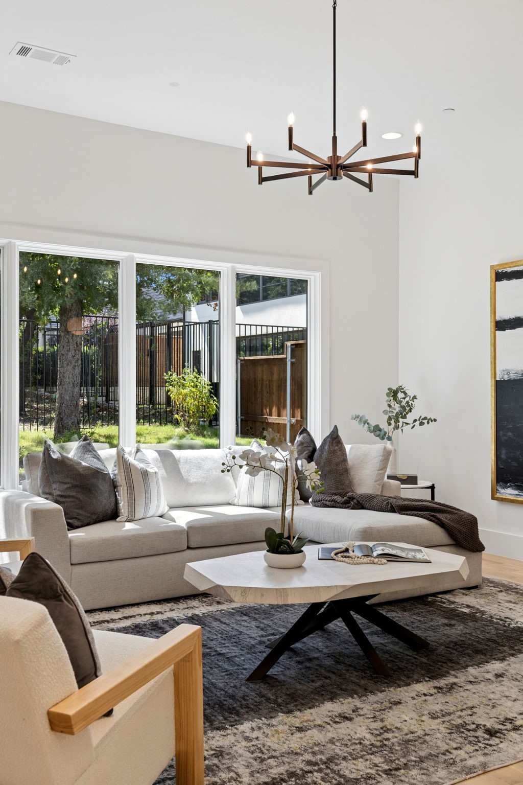 225 Metairie Lane