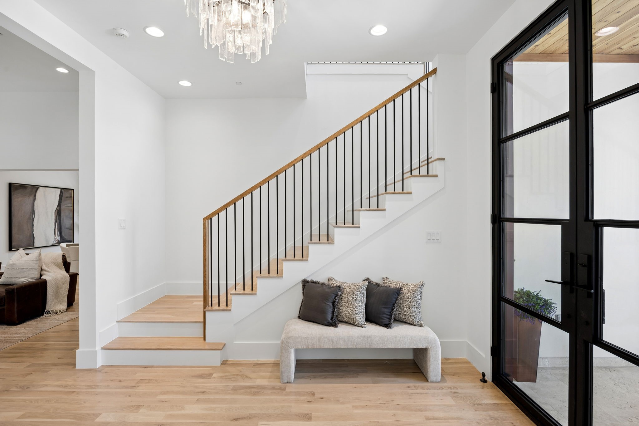 225 Metairie Lane