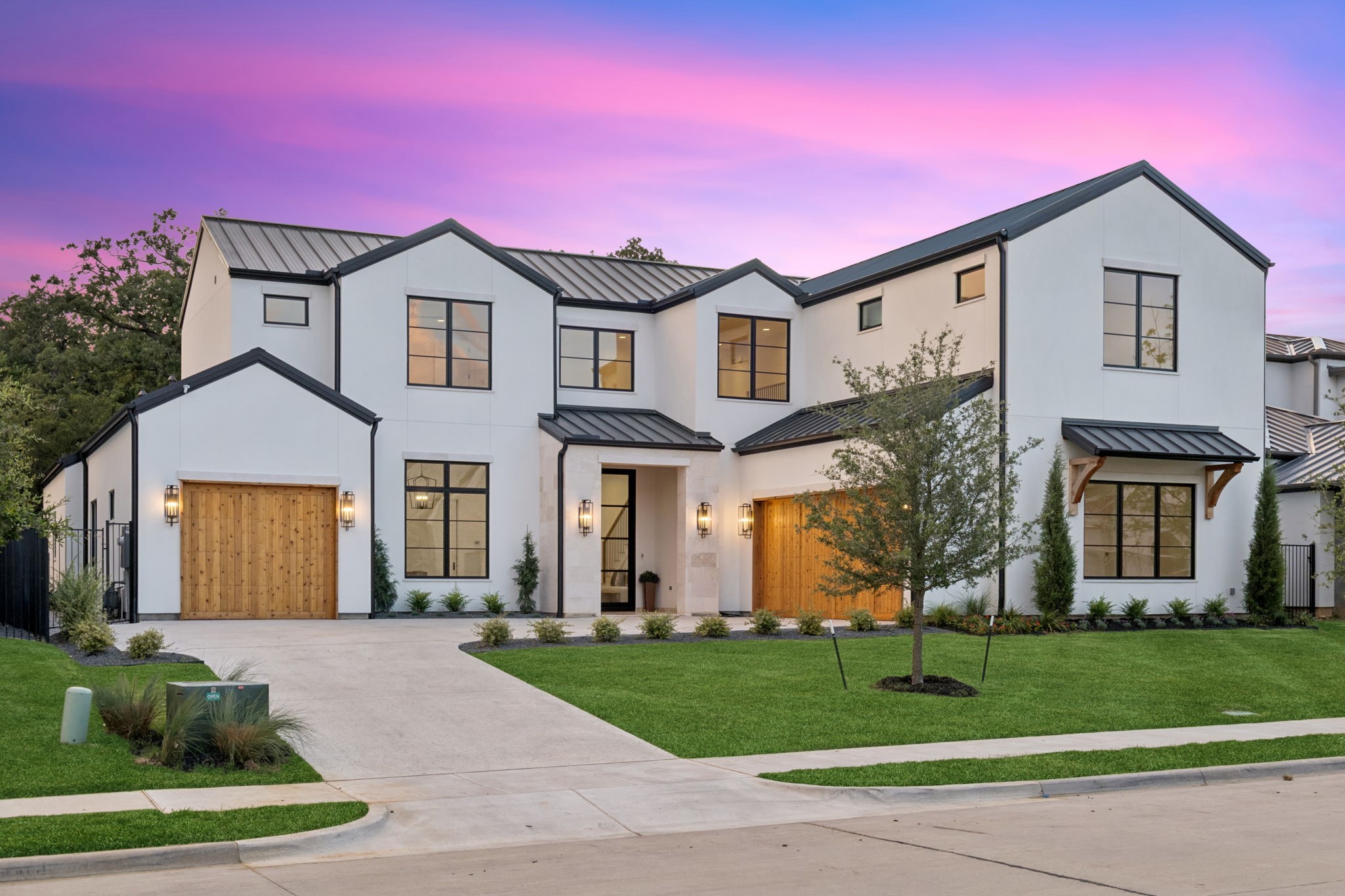 225 Metairie Lane