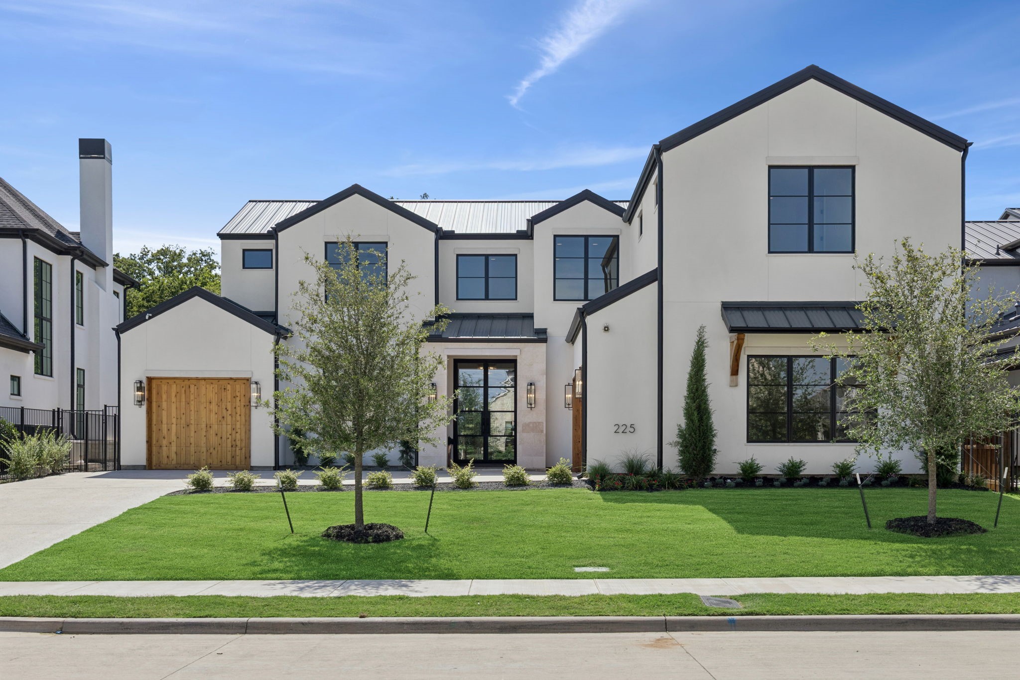 225 Metairie Lane