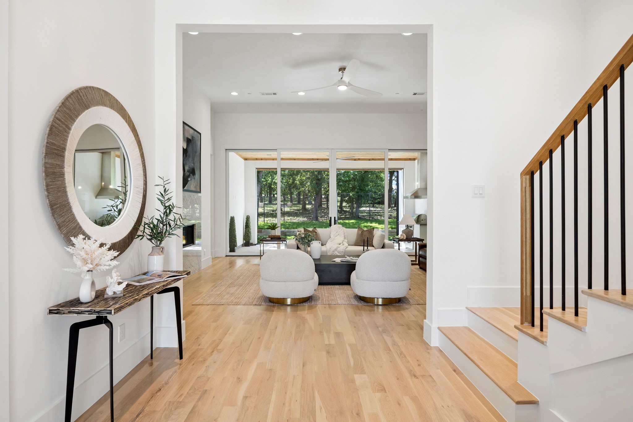 225 Metairie Lane