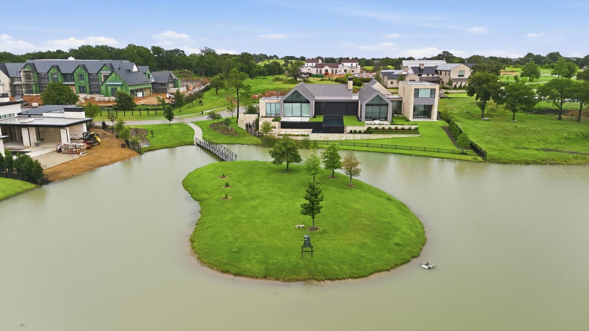 2641 Magnolia Circle