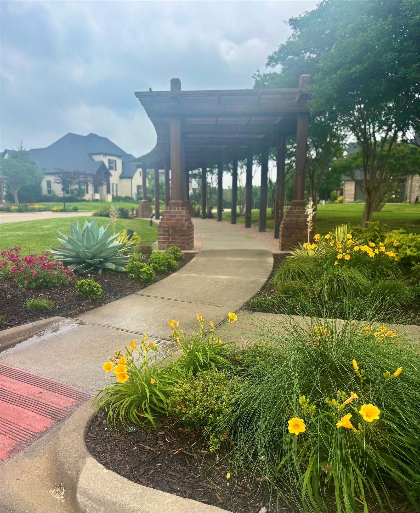 304 Boonesville Bend